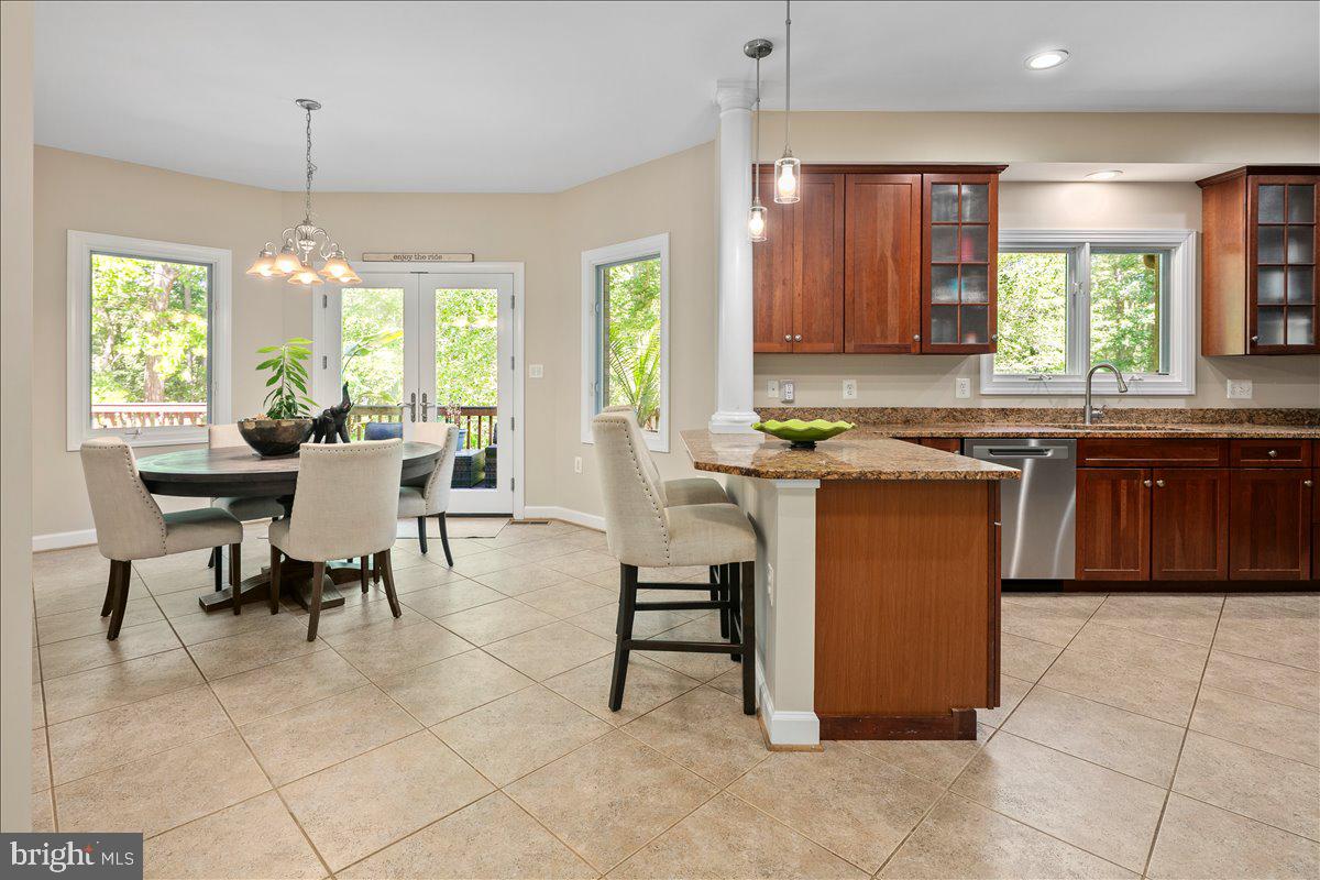 RIVER BEND - Residential
