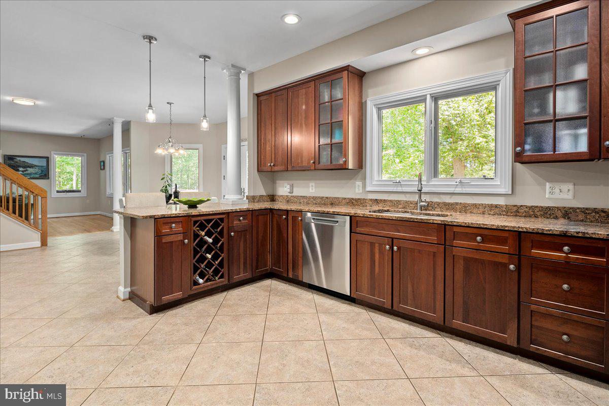 RIVER BEND - Residential