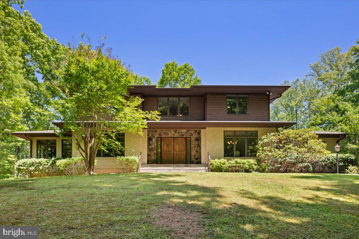 RIVER BEND - Residential