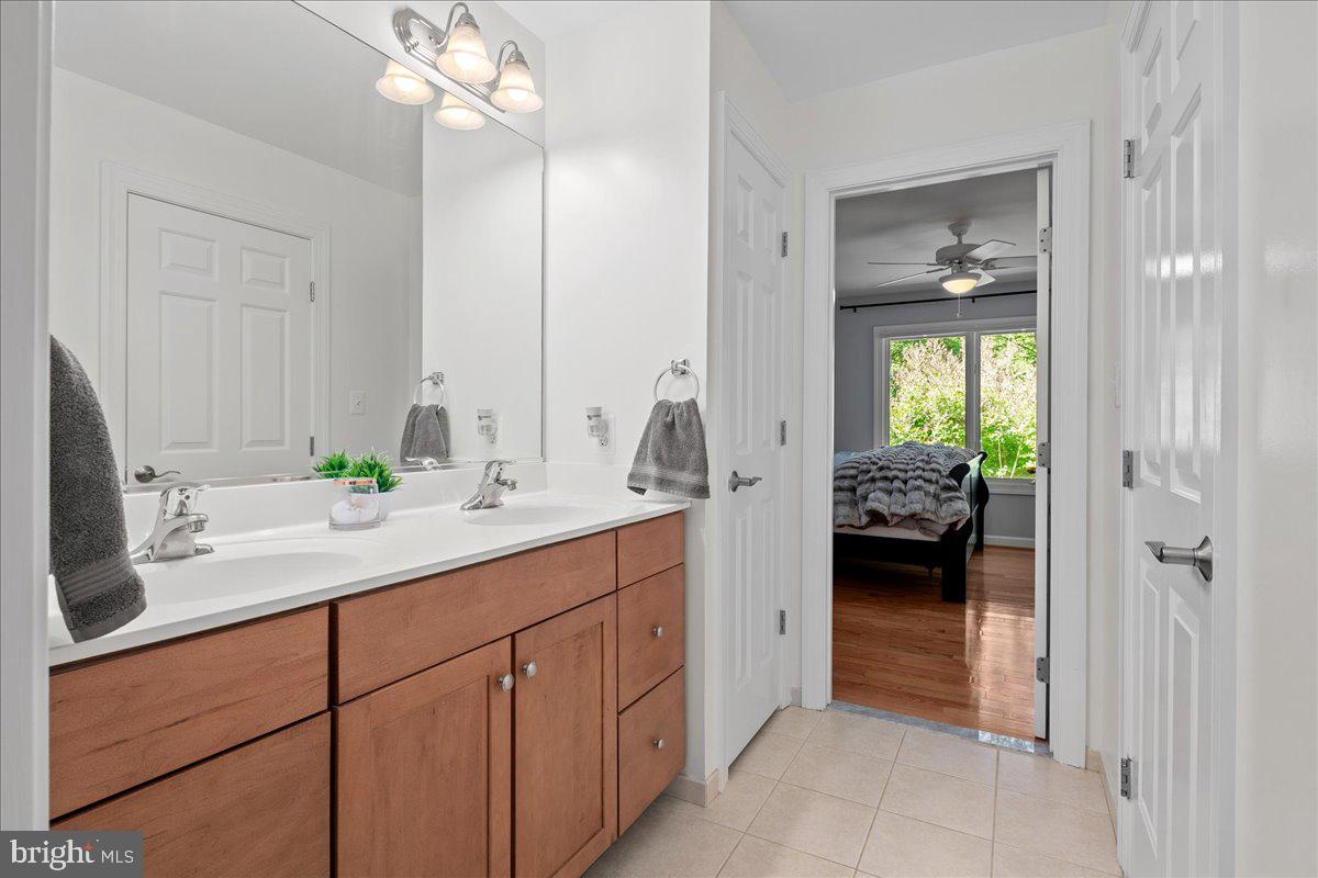 RIVER BEND - Residential