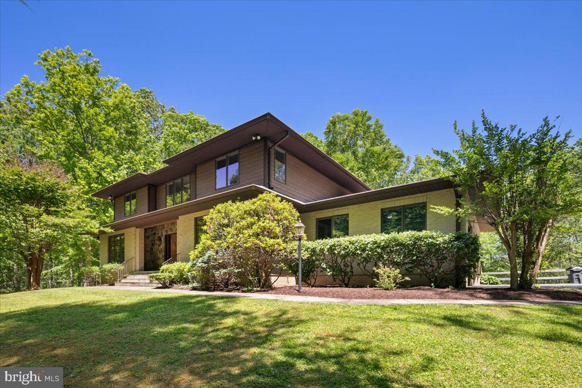 RIVER BEND - Residential