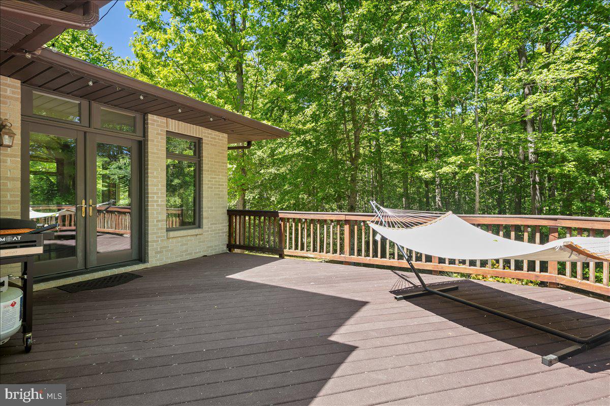 RIVER BEND - Residential