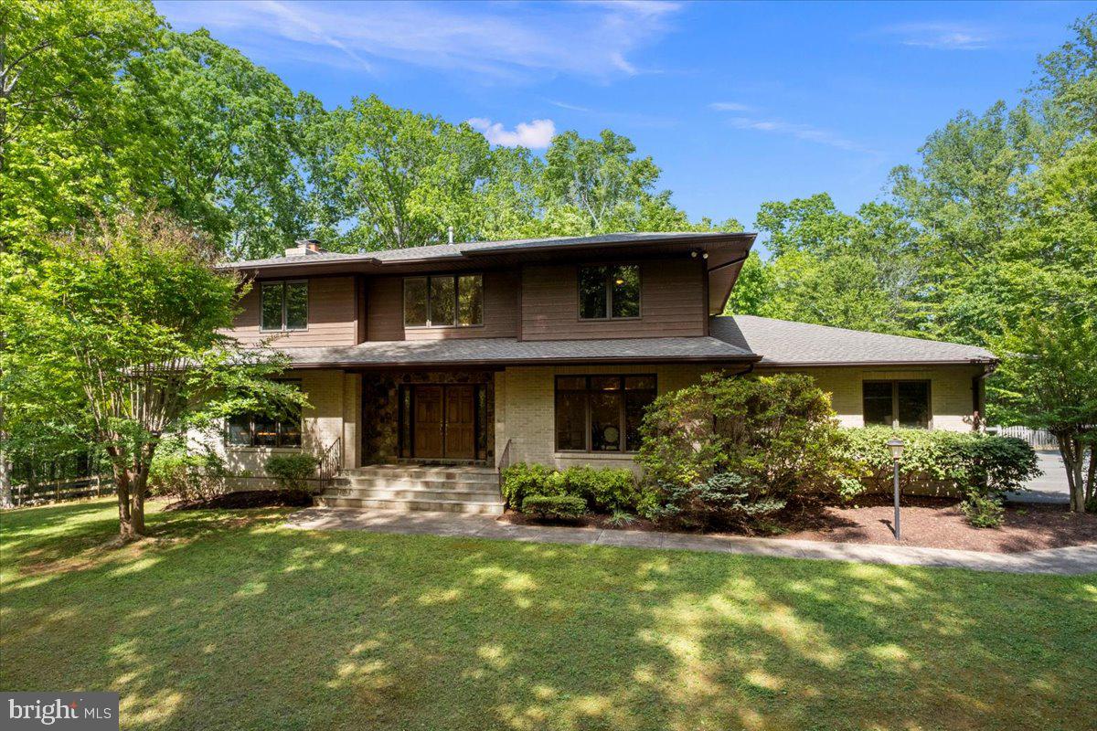 RIVER BEND - Residential