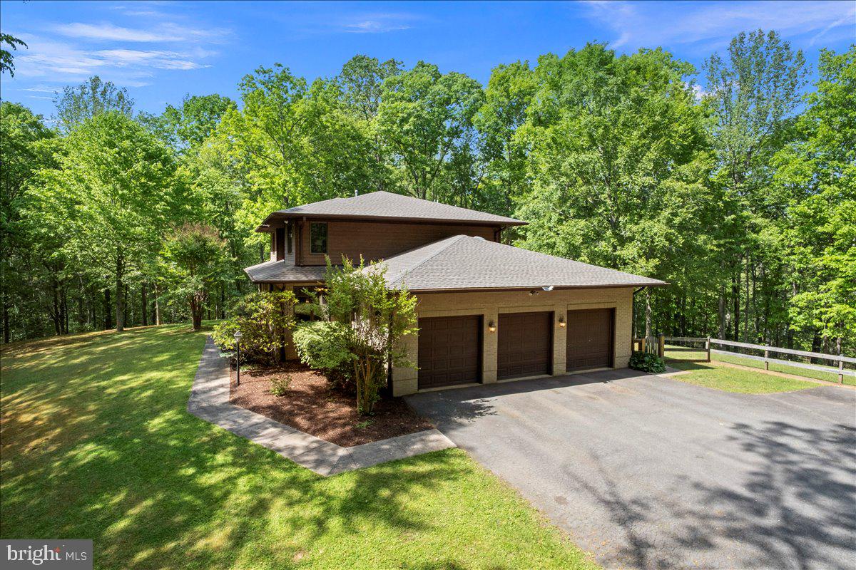 RIVER BEND - Residential