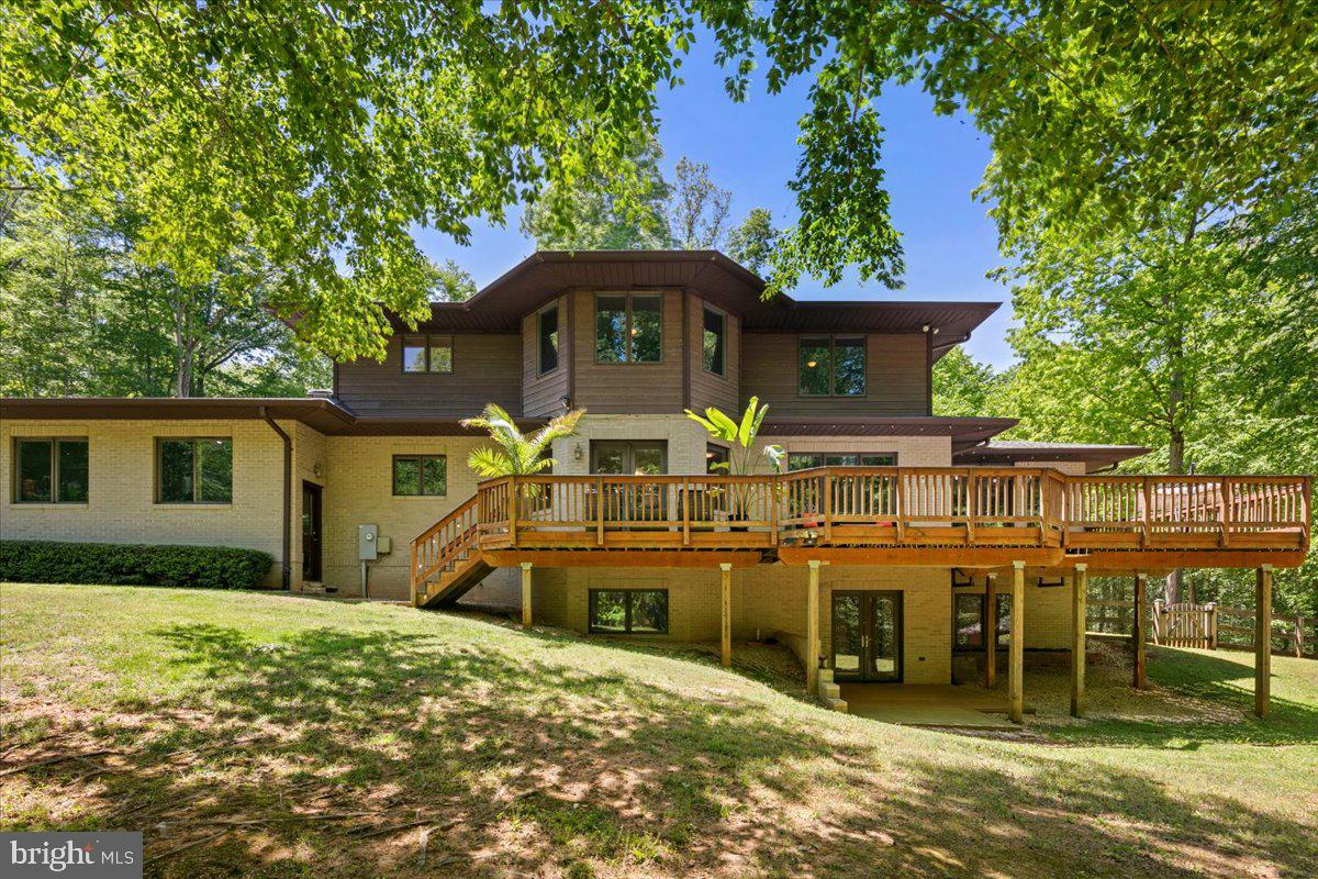 RIVER BEND - Residential