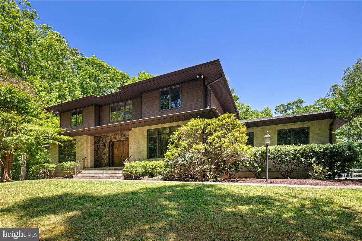 RIVER BEND - Residential