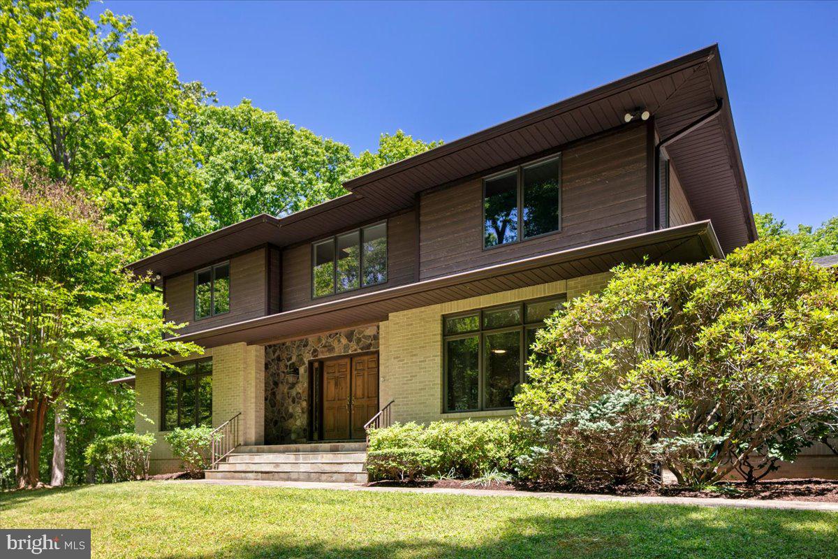 RIVER BEND - Residential