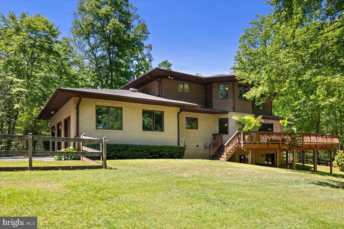 RIVER BEND - Residential