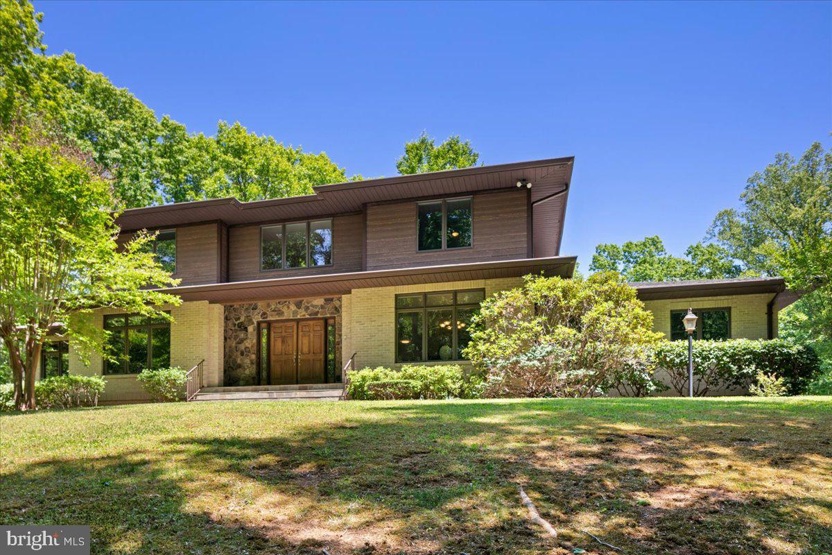 RIVER BEND - Residential