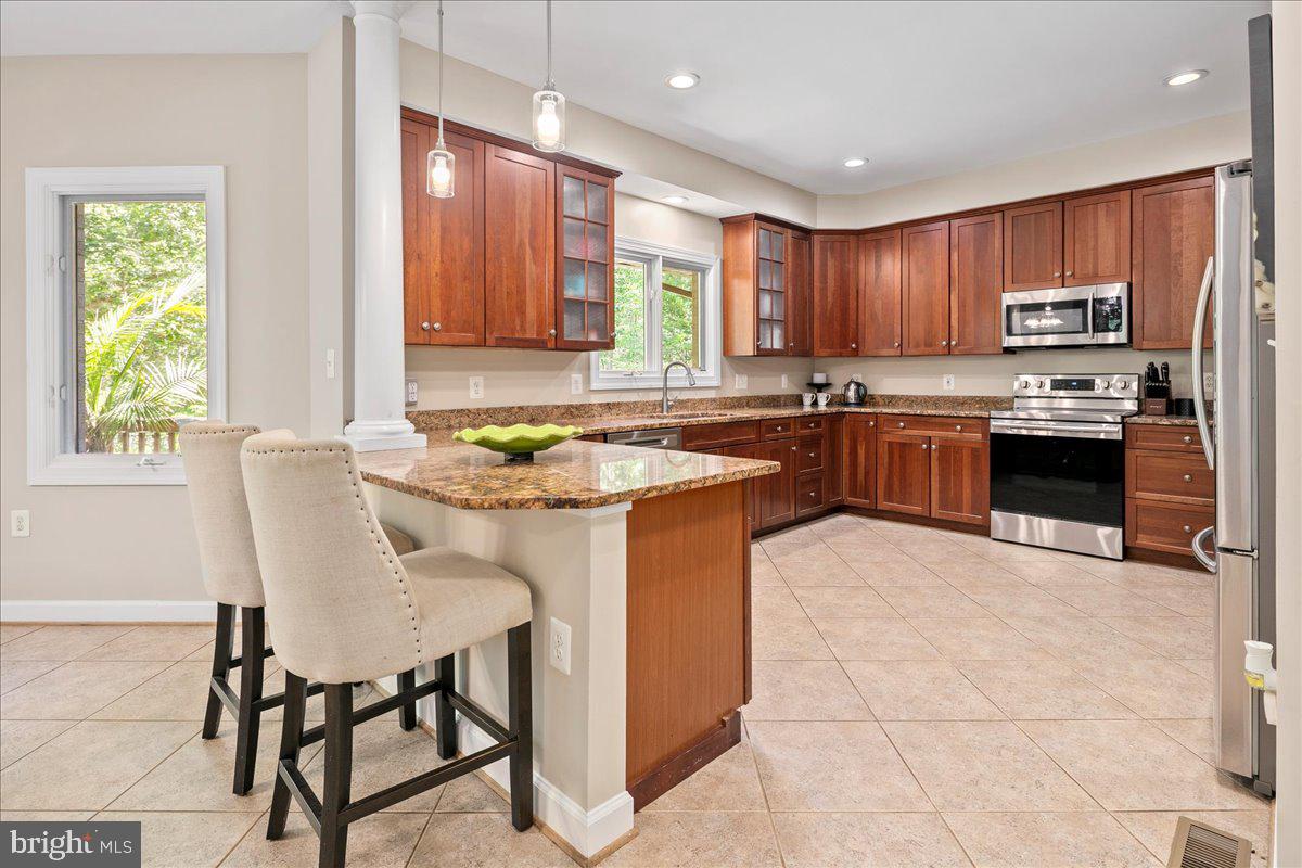 RIVER BEND - Residential