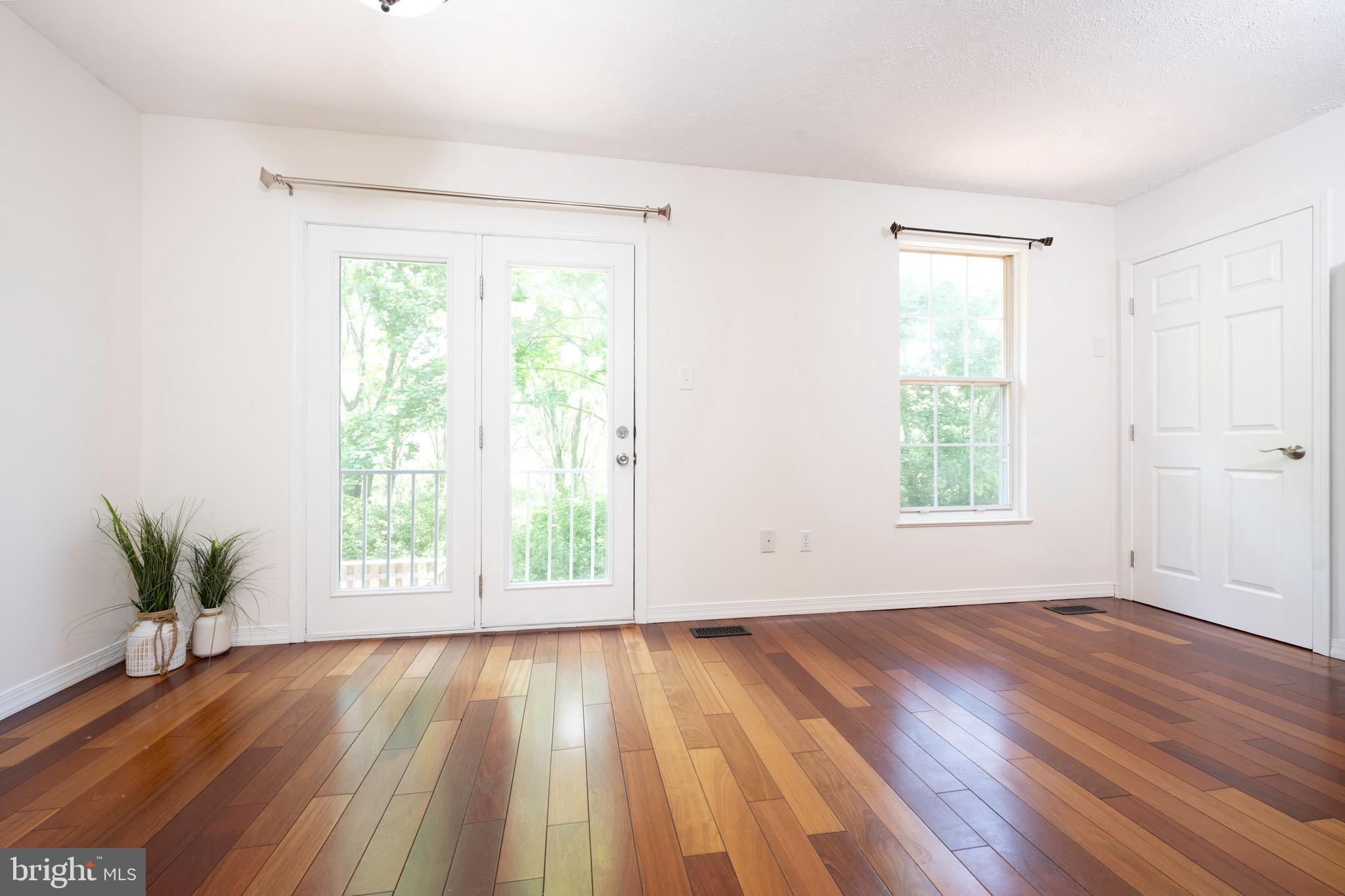 BALLENGER CREEK MEADOWS - Residential