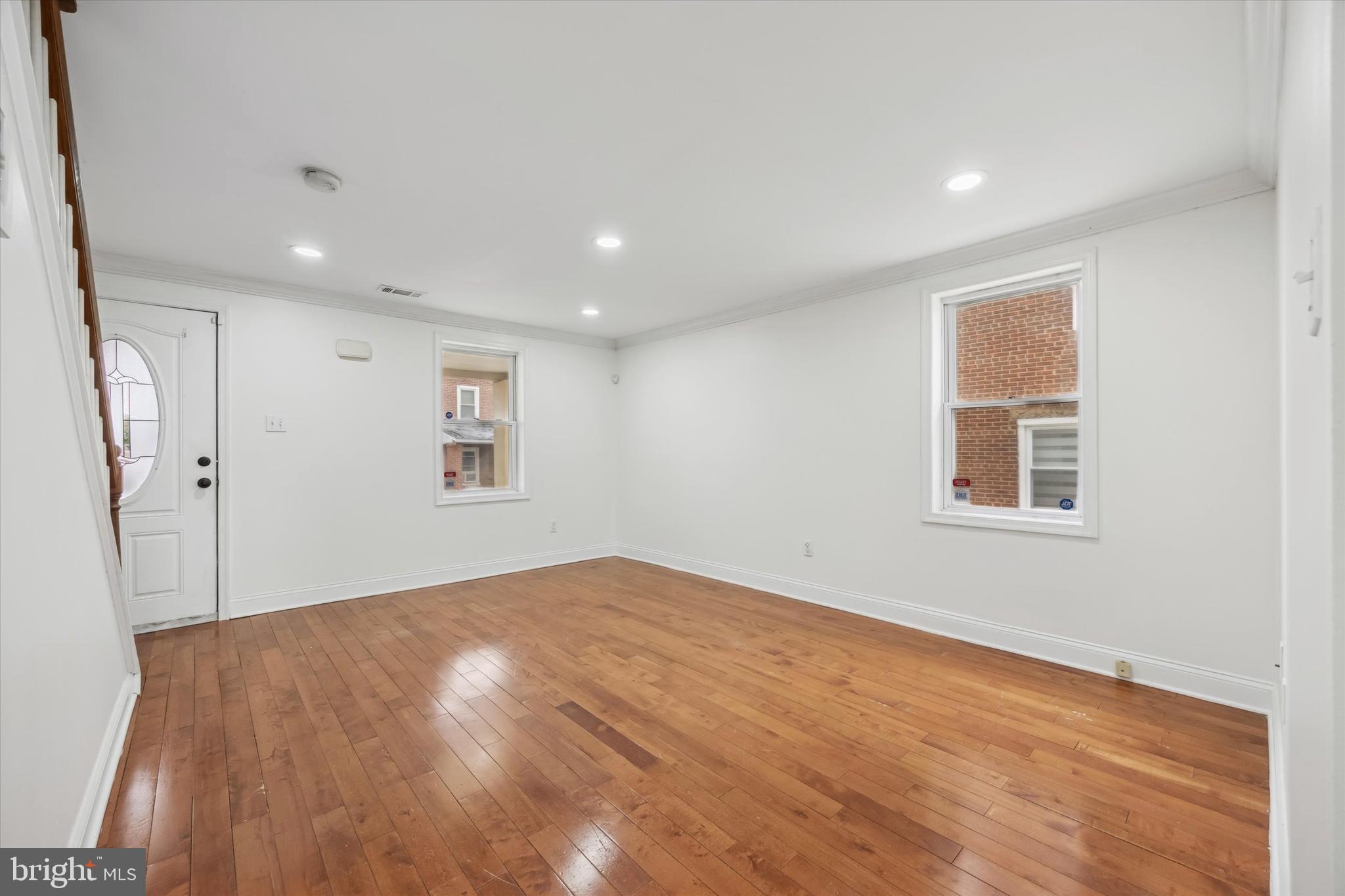 CLIFTON HEIGHTS - Residential