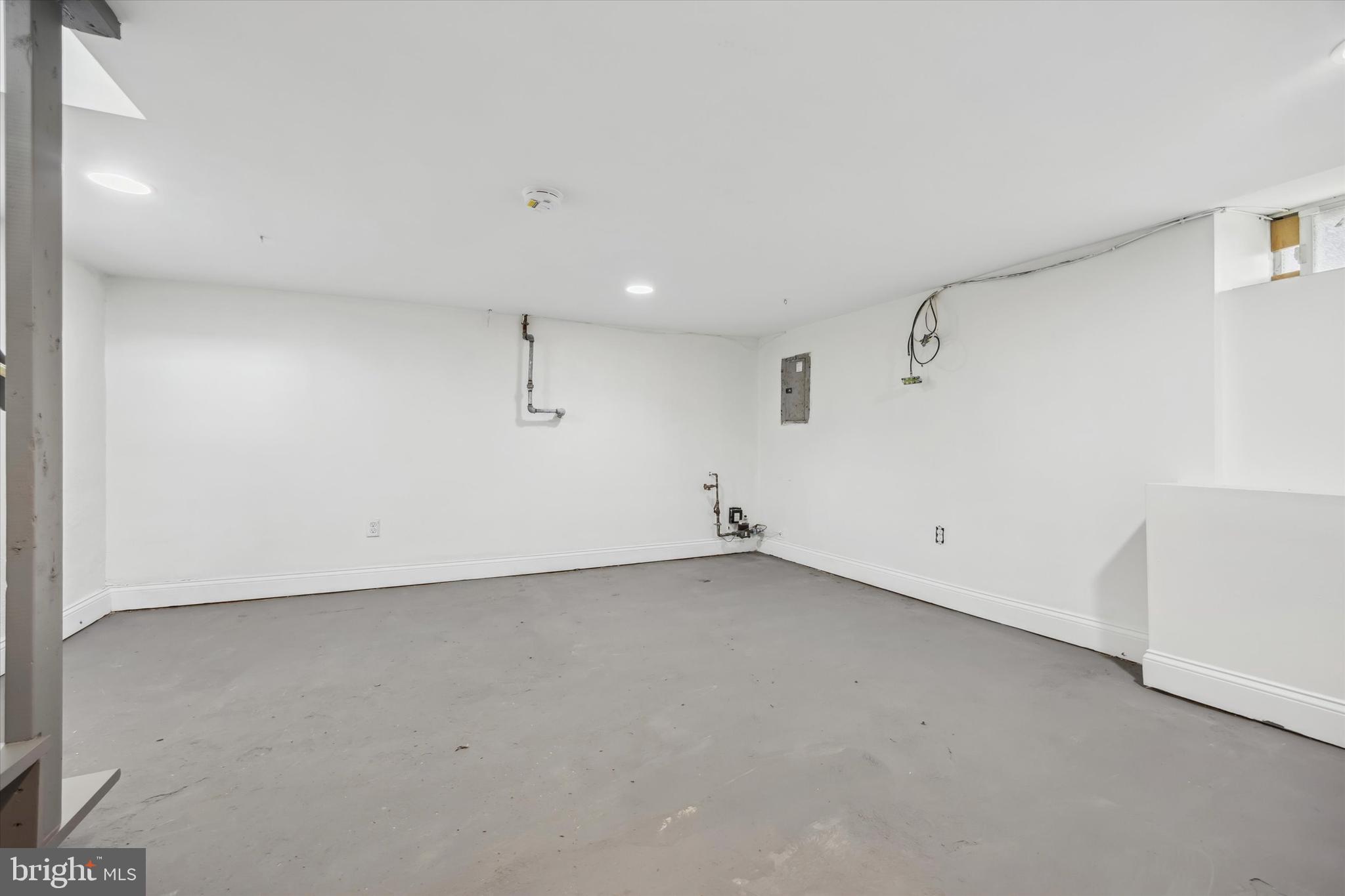 CLIFTON HEIGHTS - Residential