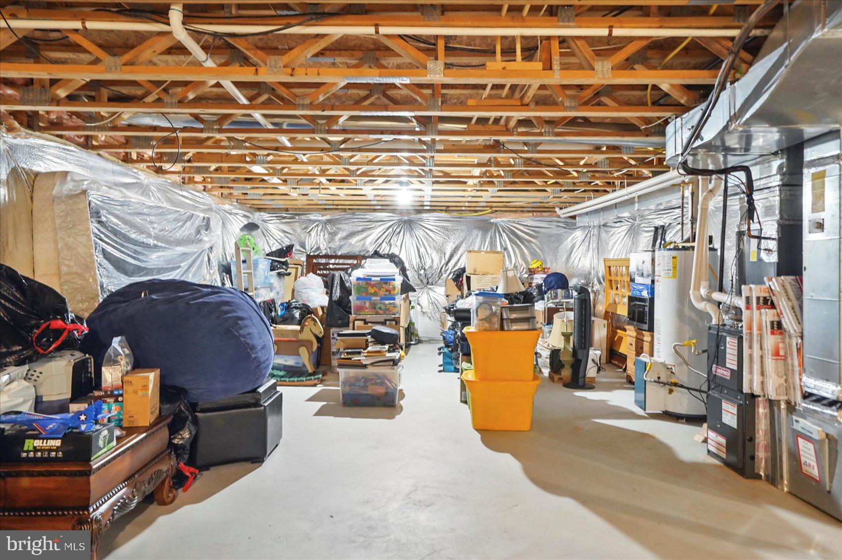 LOCH HAVEN MANOR - Residential