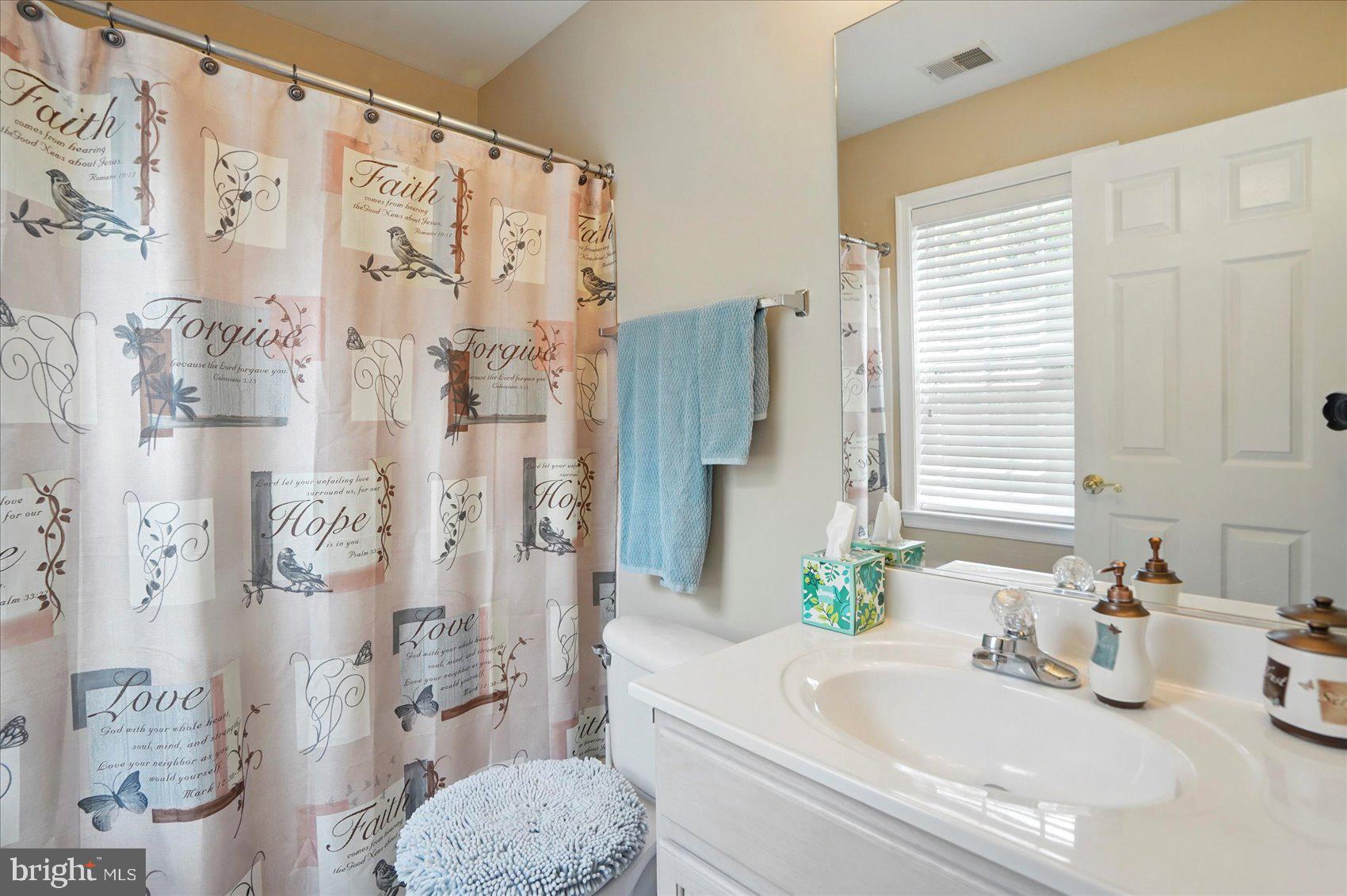 LOCH HAVEN MANOR - Residential