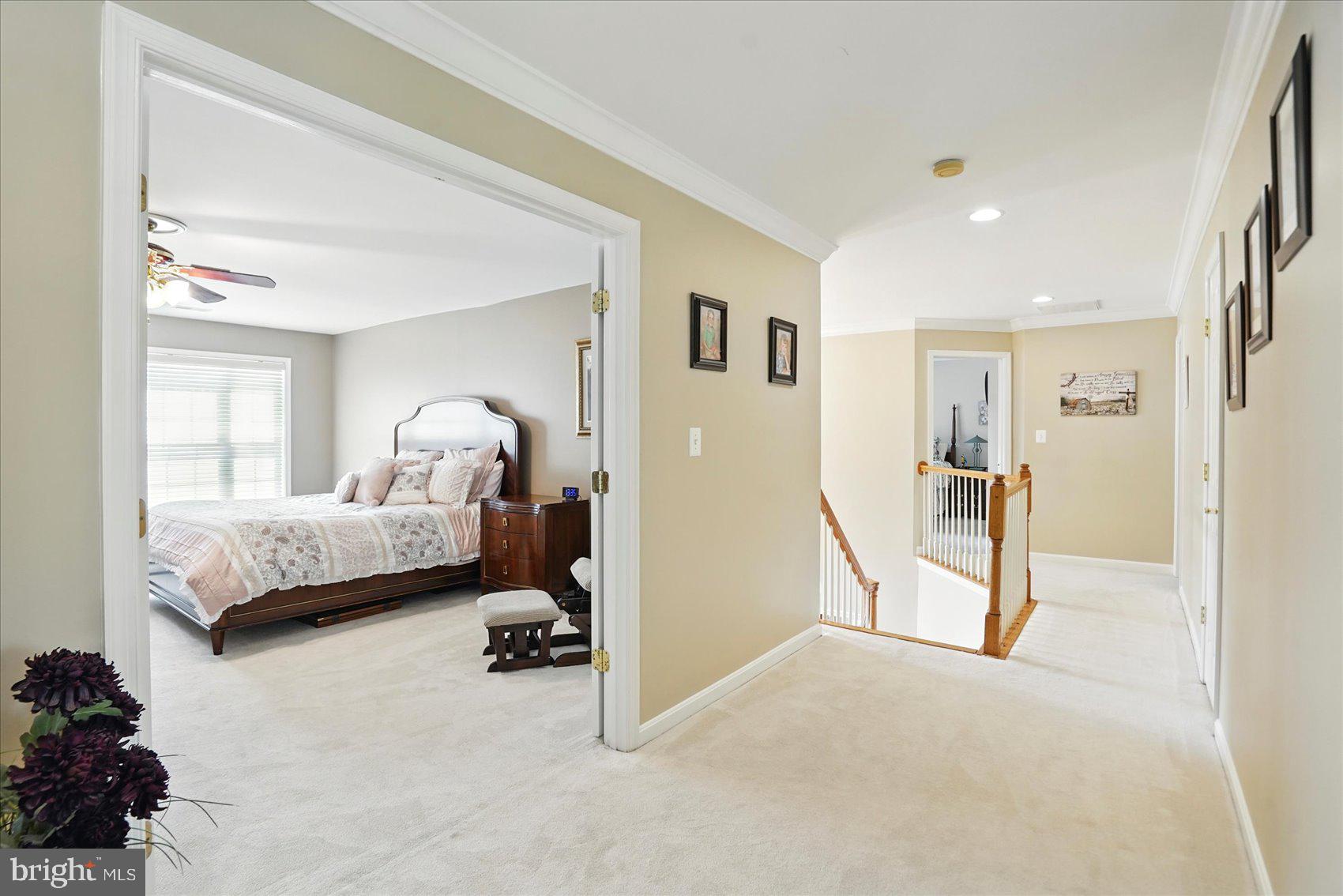 LOCH HAVEN MANOR - Residential