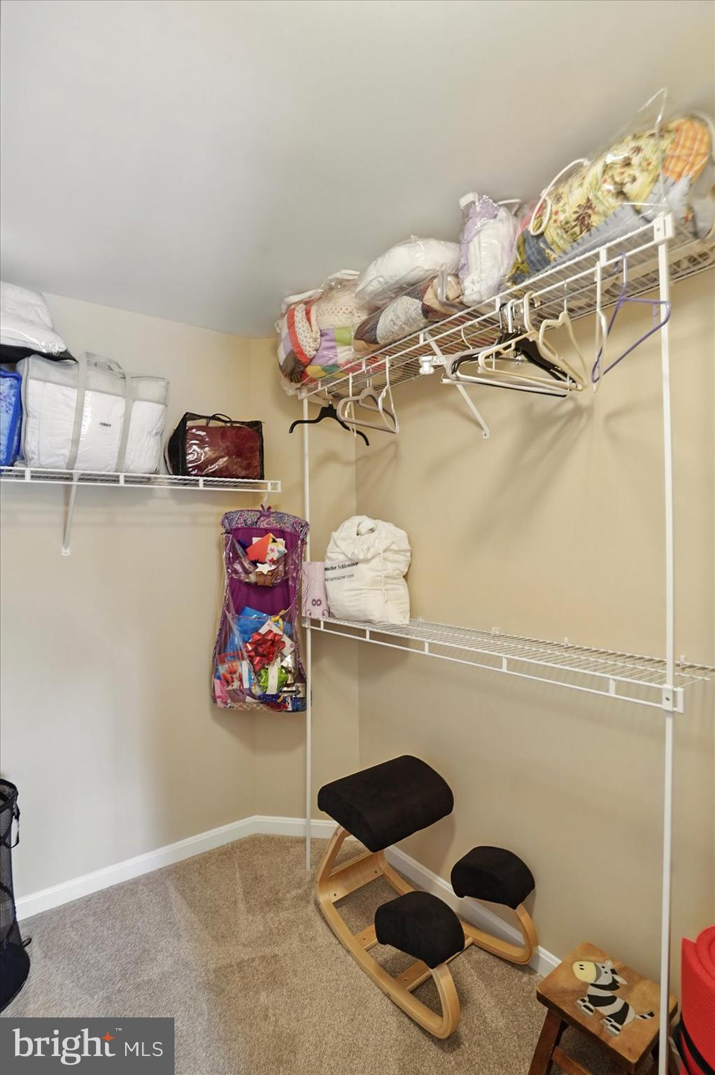 LOCH HAVEN MANOR - Residential