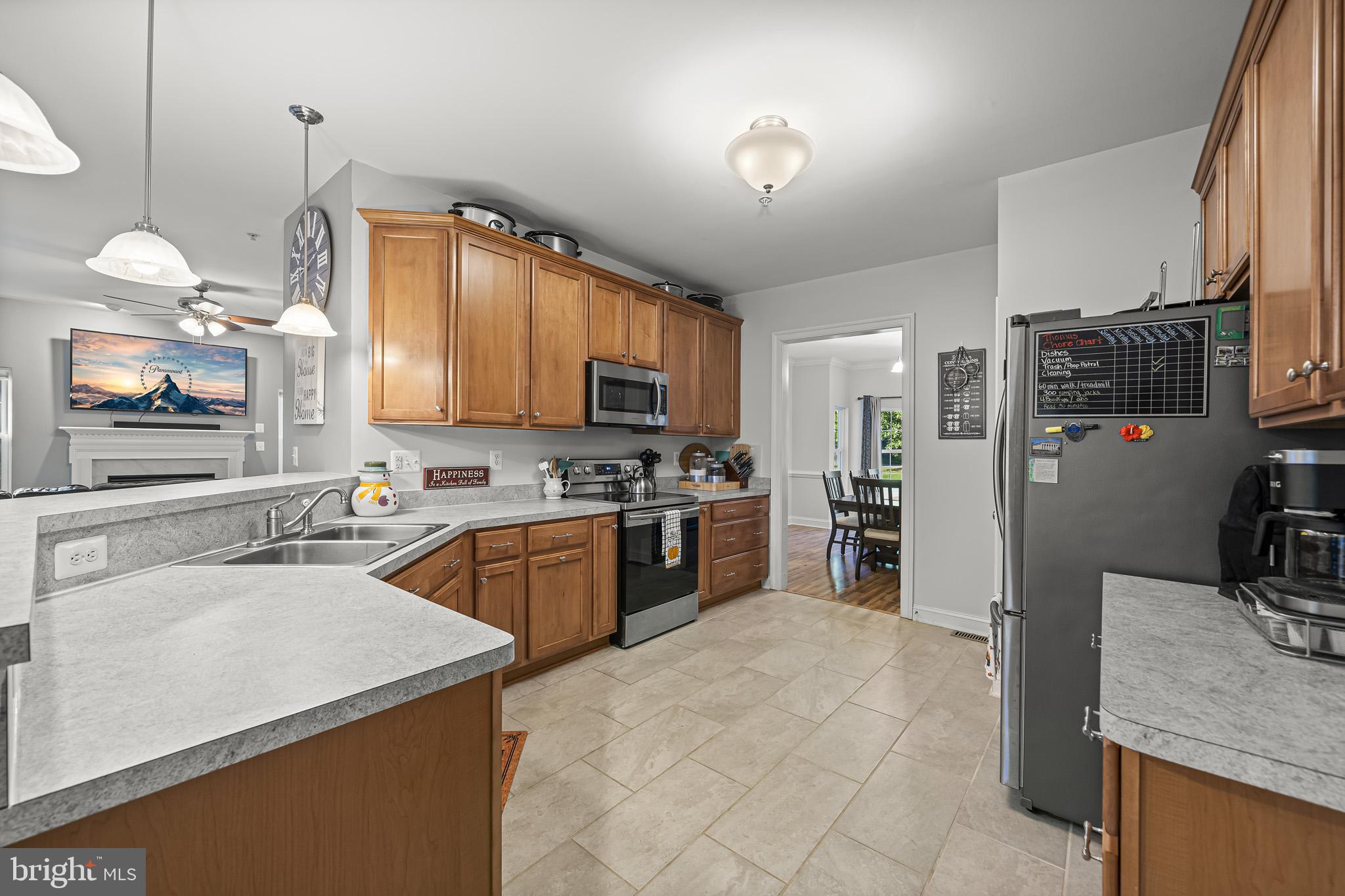 CLIFFTON ON THE POTOMAC - Residential