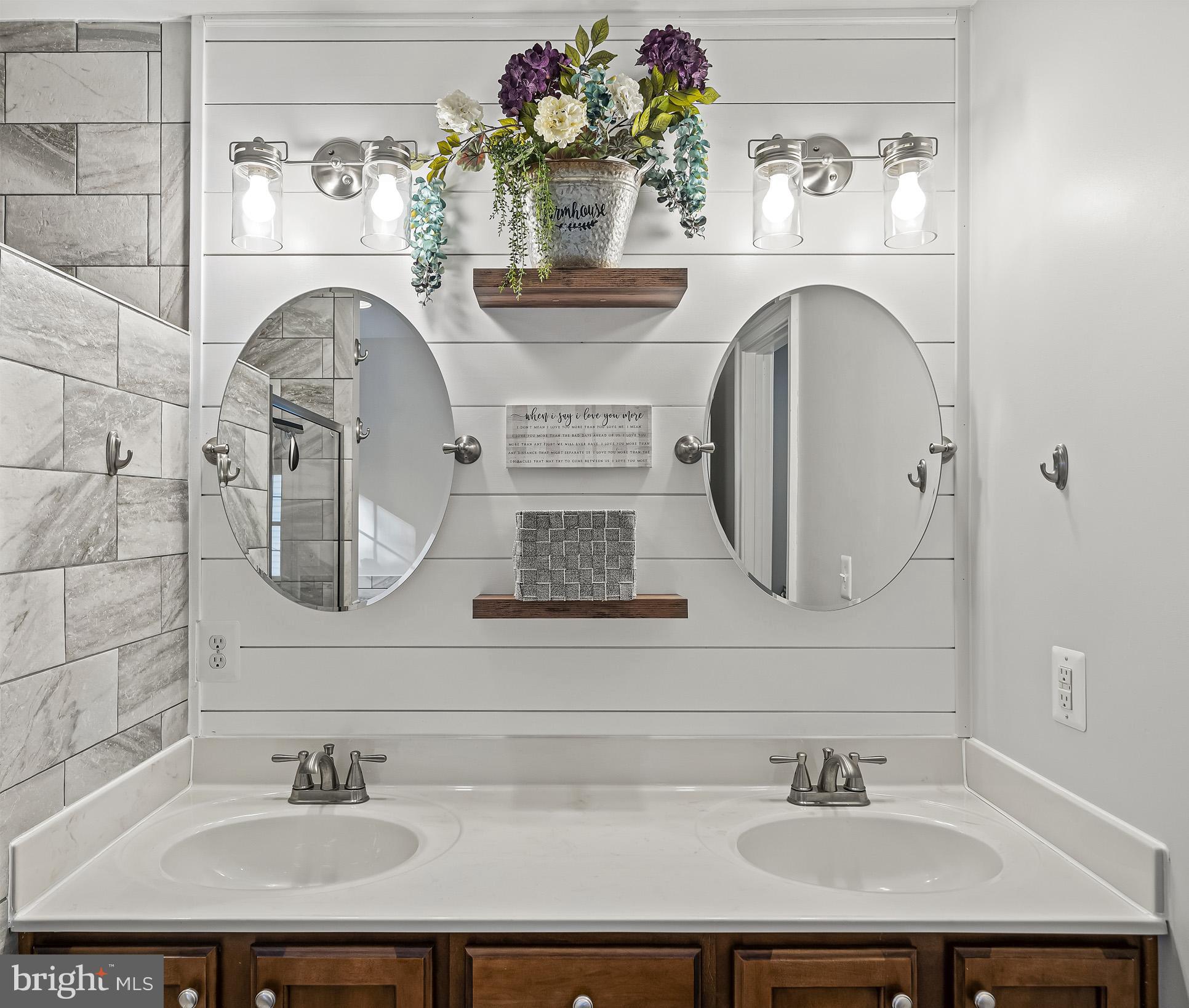 CLIFFTON ON THE POTOMAC - Residential