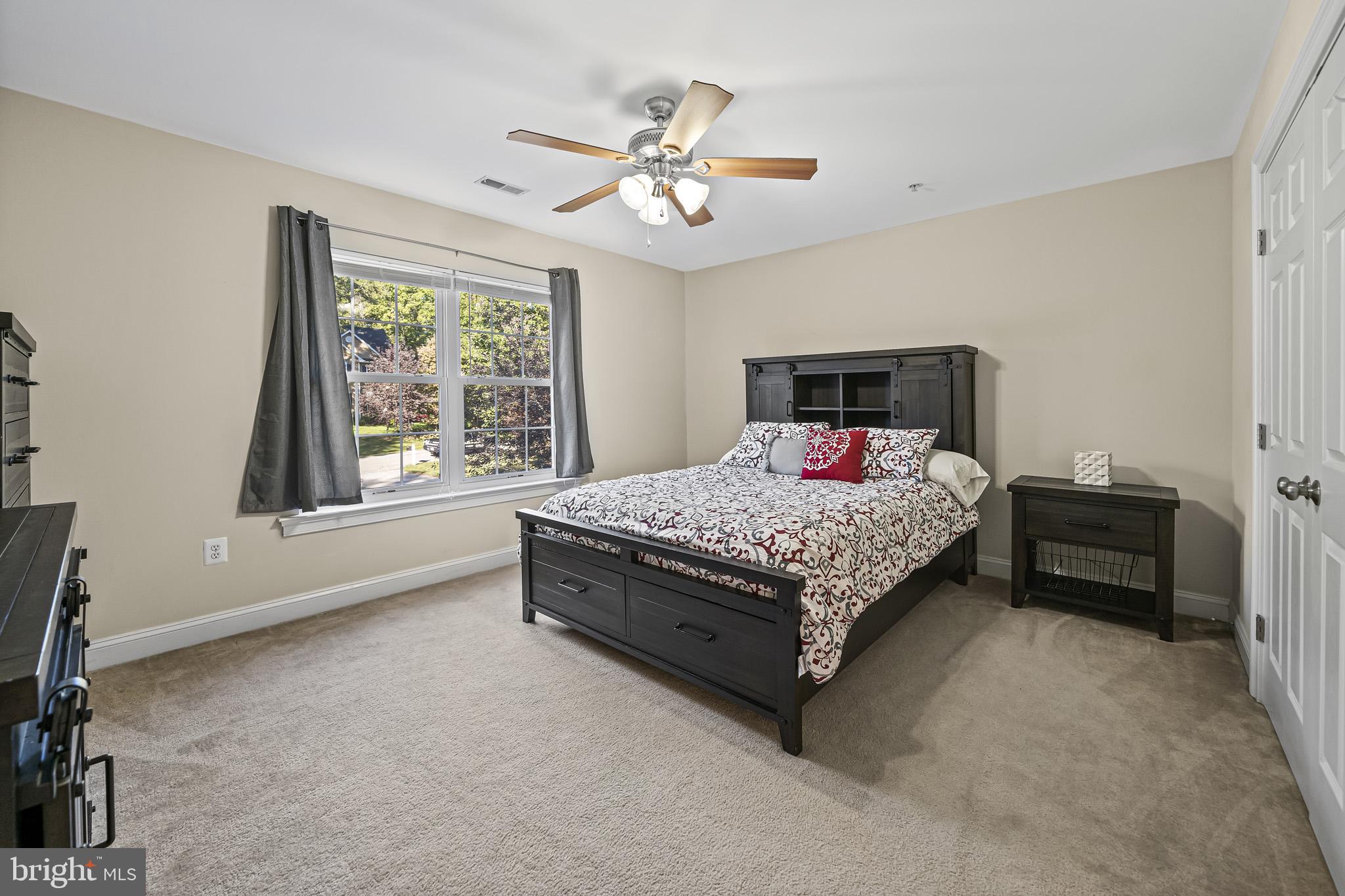 CLIFFTON ON THE POTOMAC - Residential