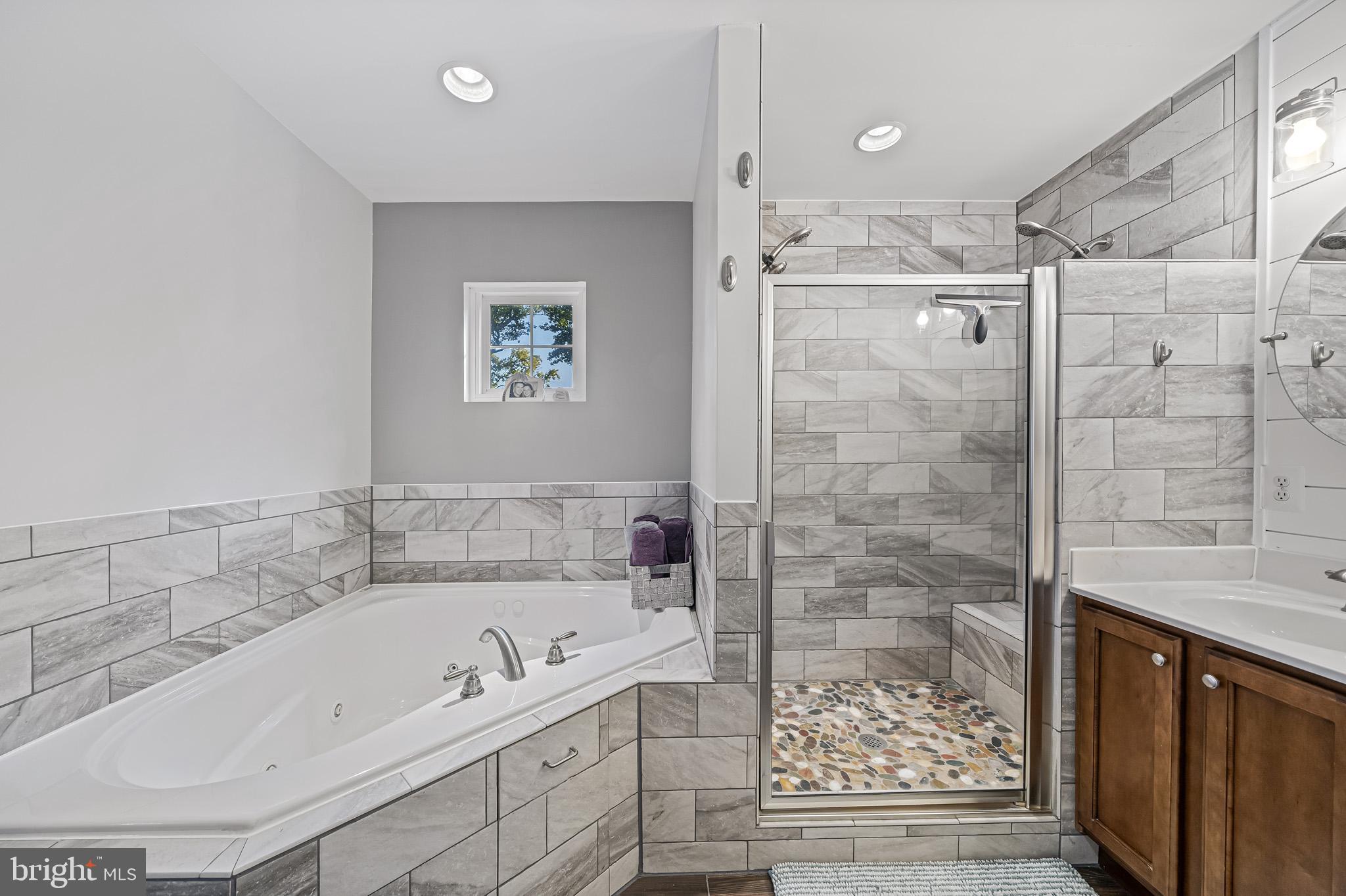 CLIFFTON ON THE POTOMAC - Residential