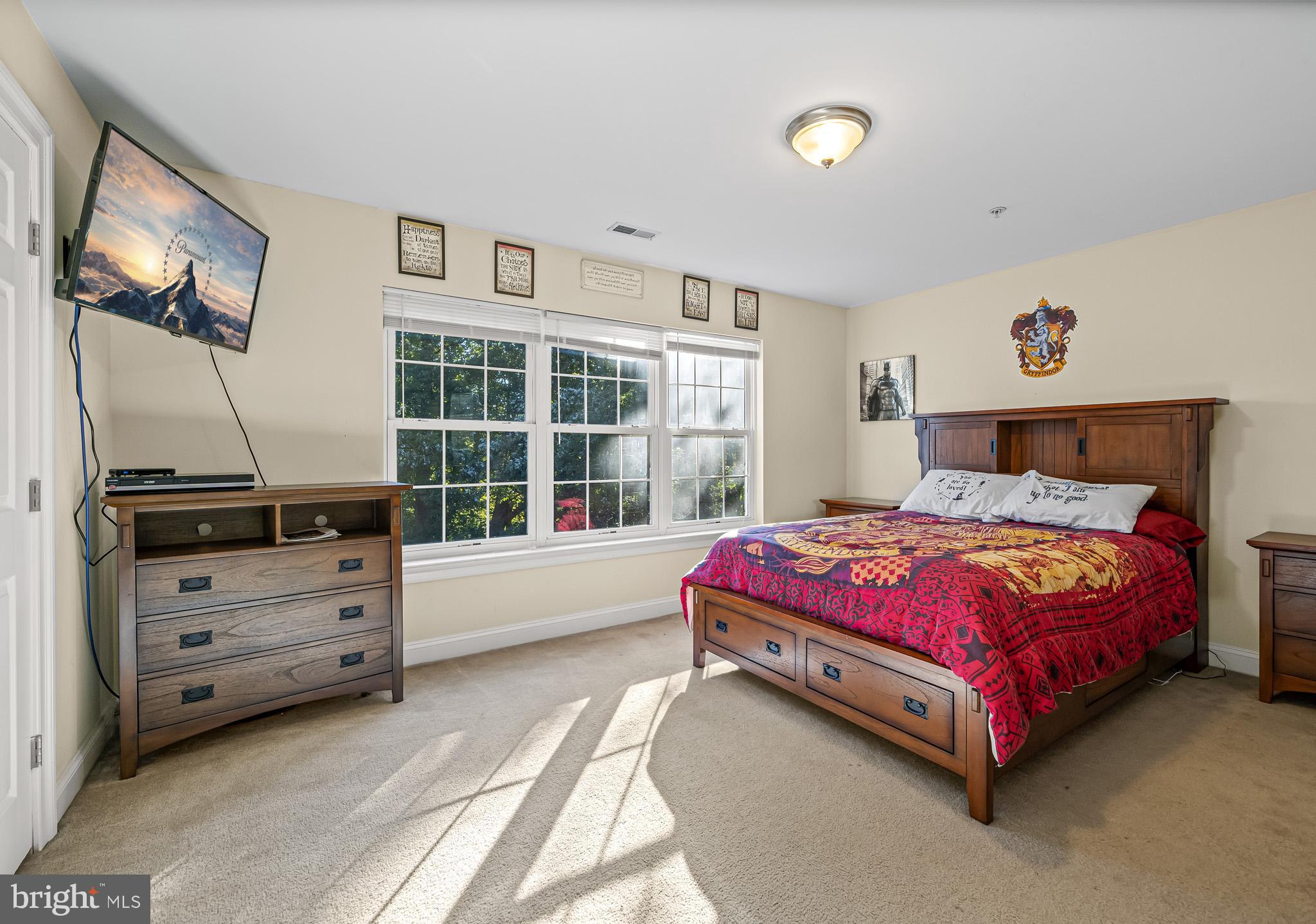 CLIFFTON ON THE POTOMAC - Residential