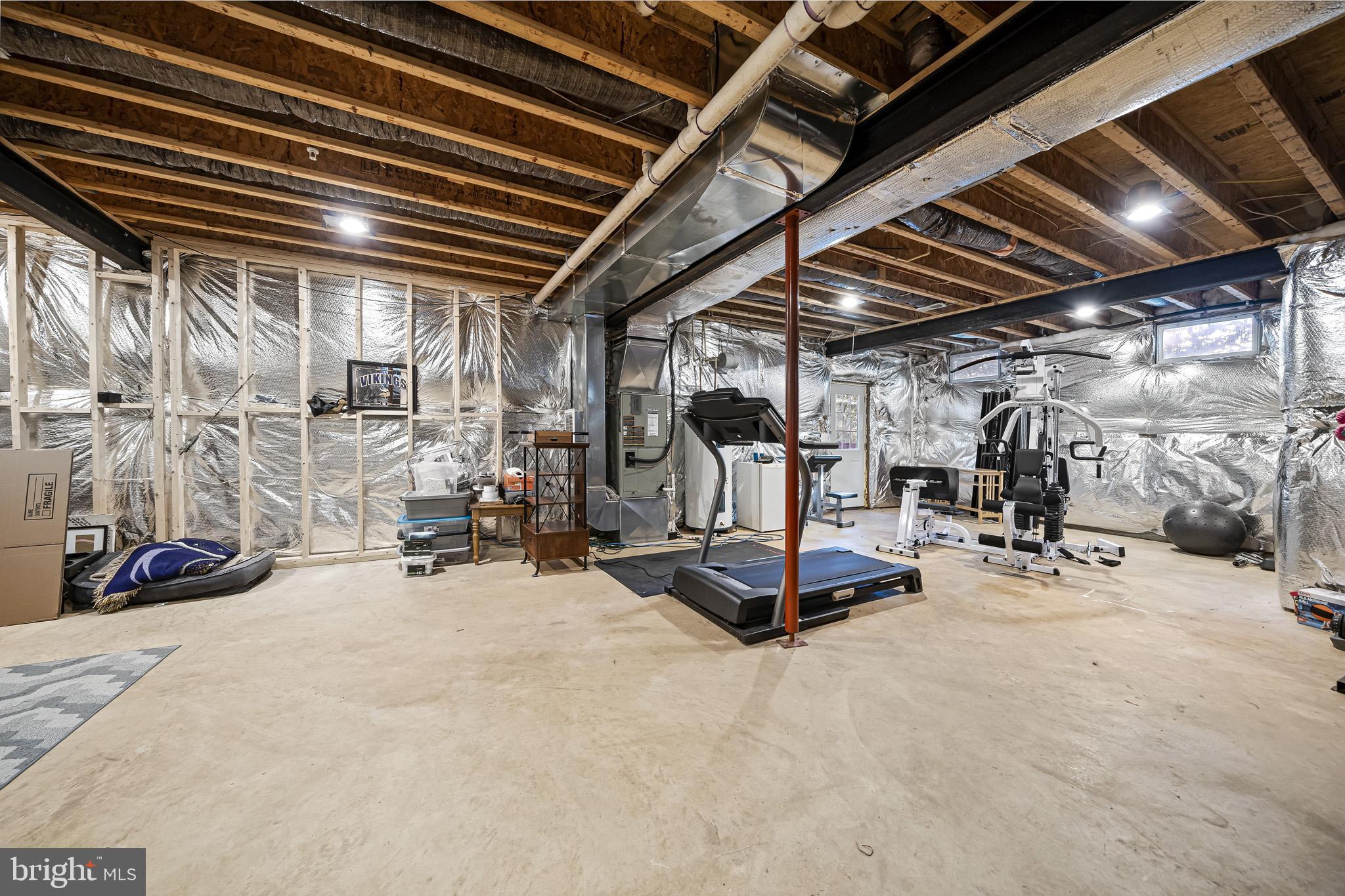 CLIFFTON ON THE POTOMAC - Residential