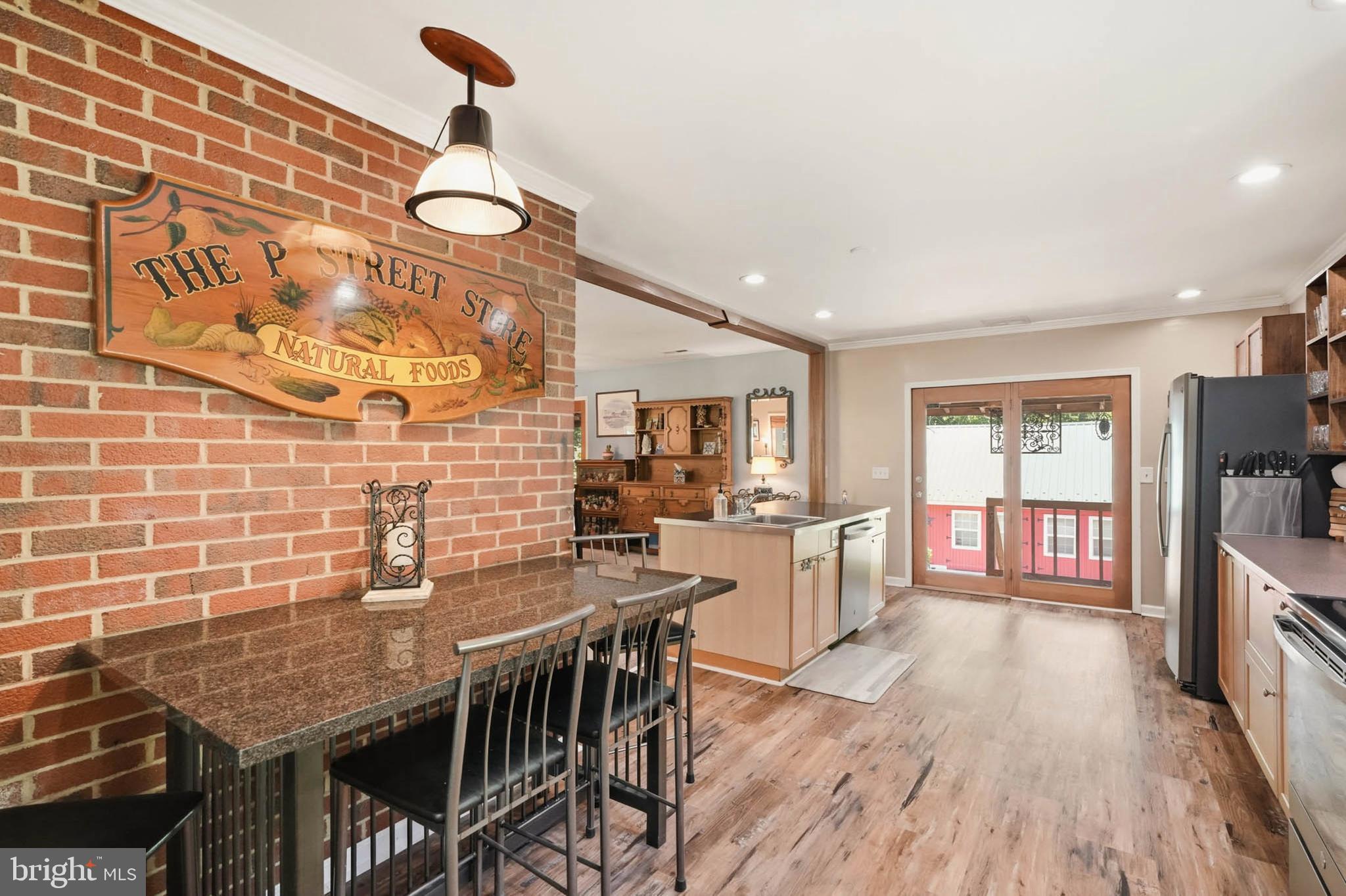 278 HILLSMERE DRIVE