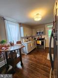 404 North George N GEORGE STREET B