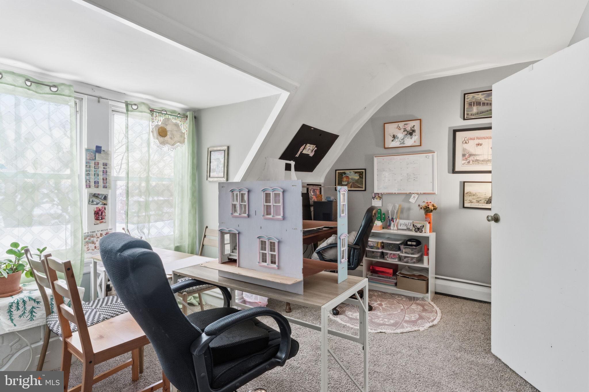 ROXBOROUGH - Residential Income