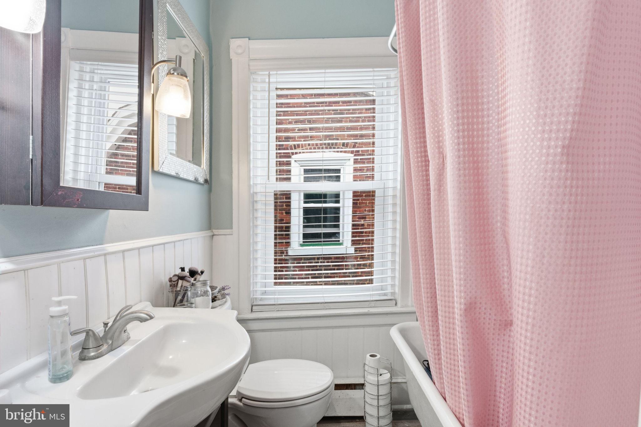 ROXBOROUGH - Residential Income