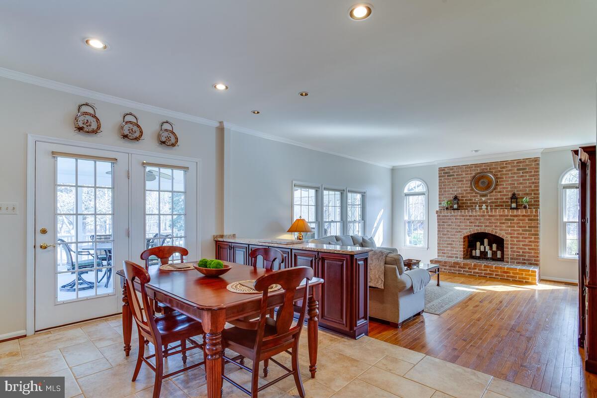 AMBER MEADOWS - Residential