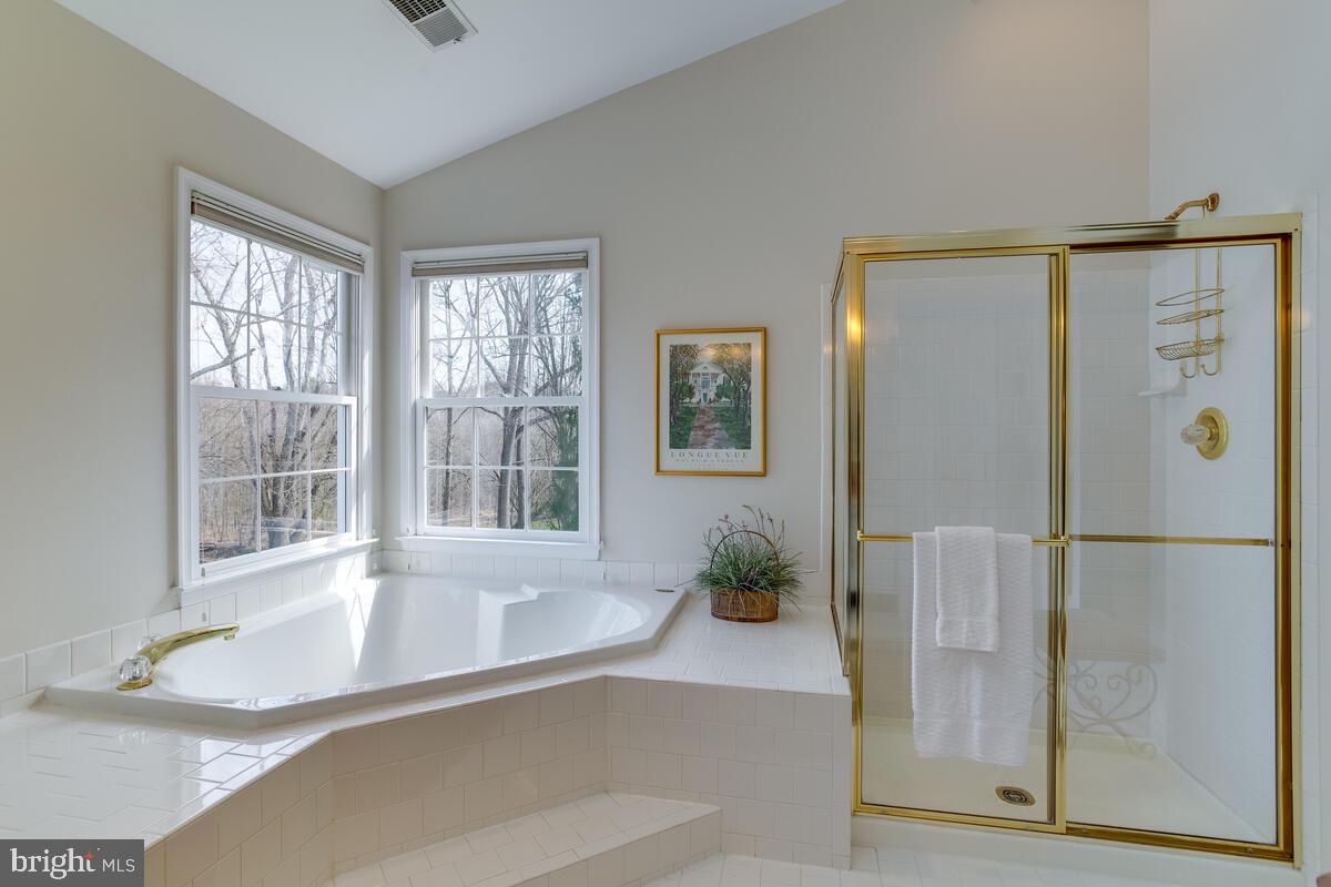 AMBER MEADOWS - Residential