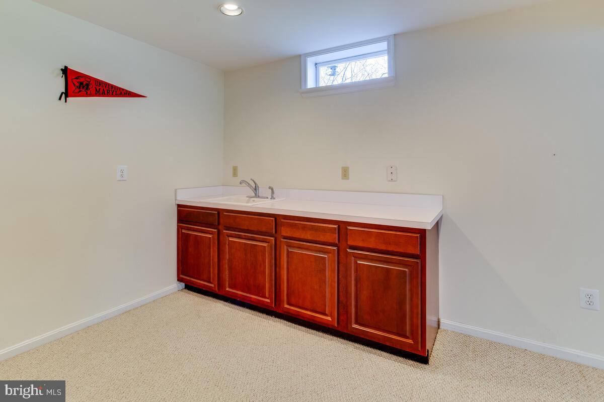 AMBER MEADOWS - Residential