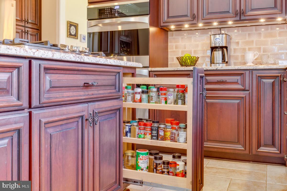 AMBER MEADOWS - Residential