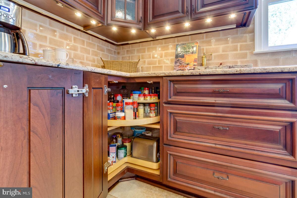 AMBER MEADOWS - Residential