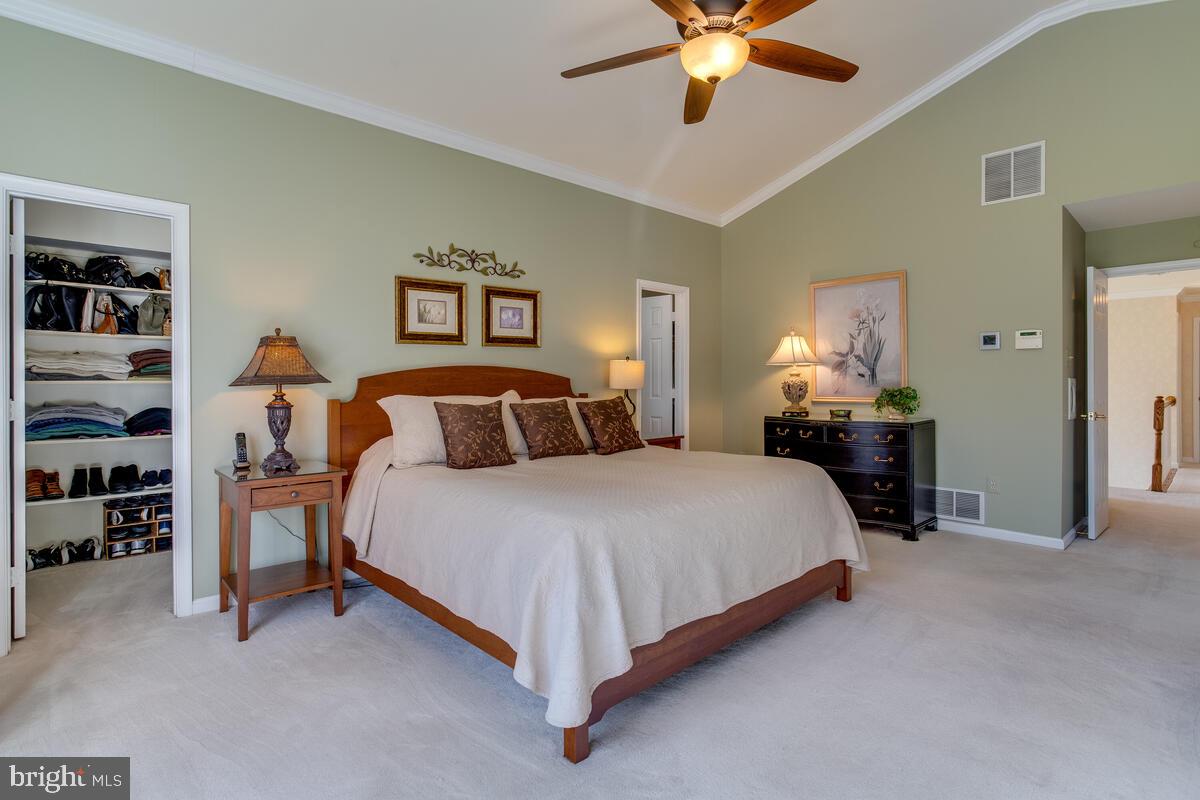 AMBER MEADOWS - Residential