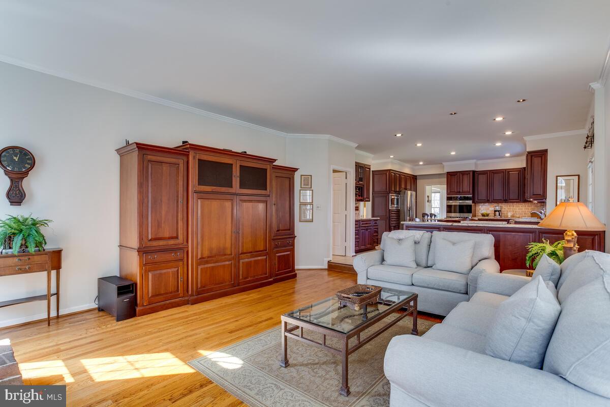 AMBER MEADOWS - Residential