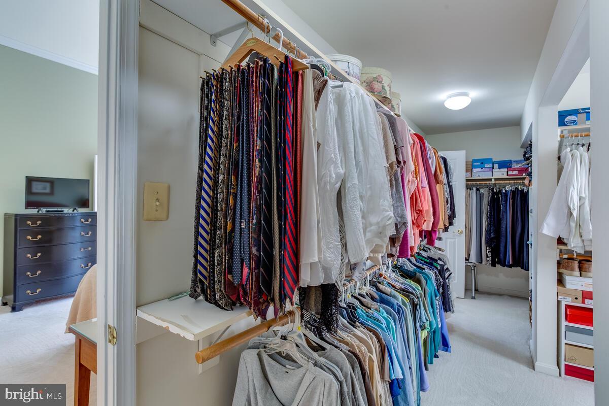 AMBER MEADOWS - Residential