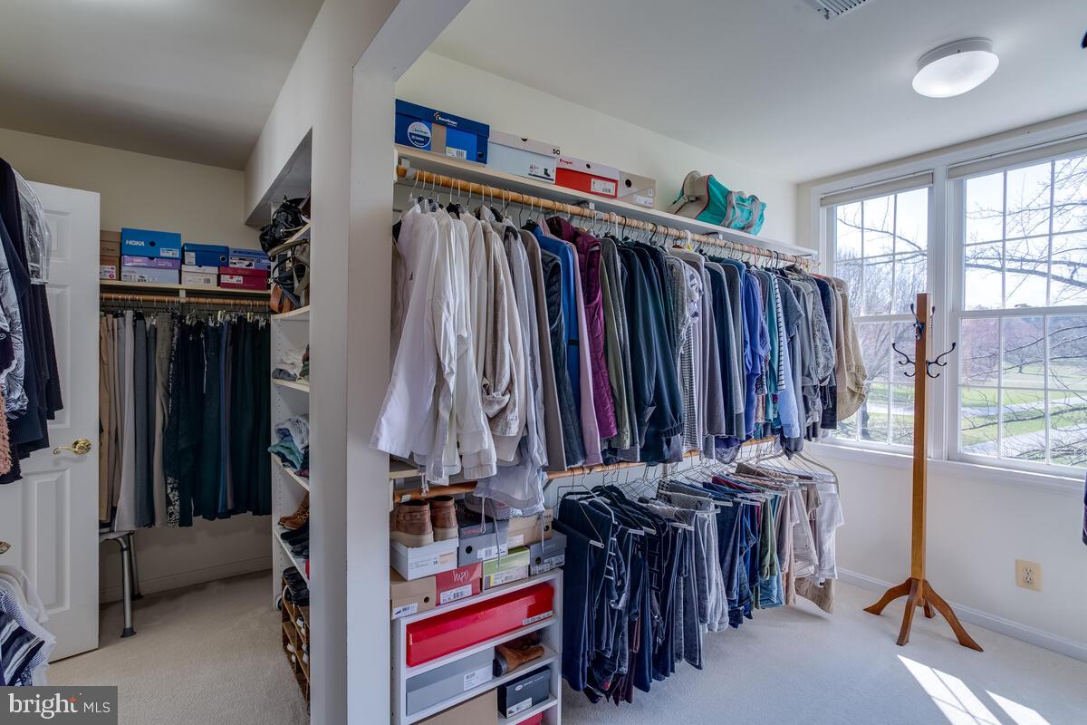 AMBER MEADOWS - Residential