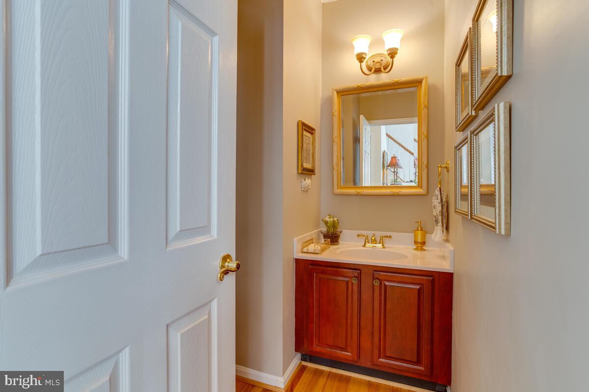 AMBER MEADOWS - Residential