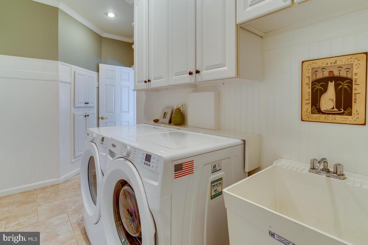 AMBER MEADOWS - Residential