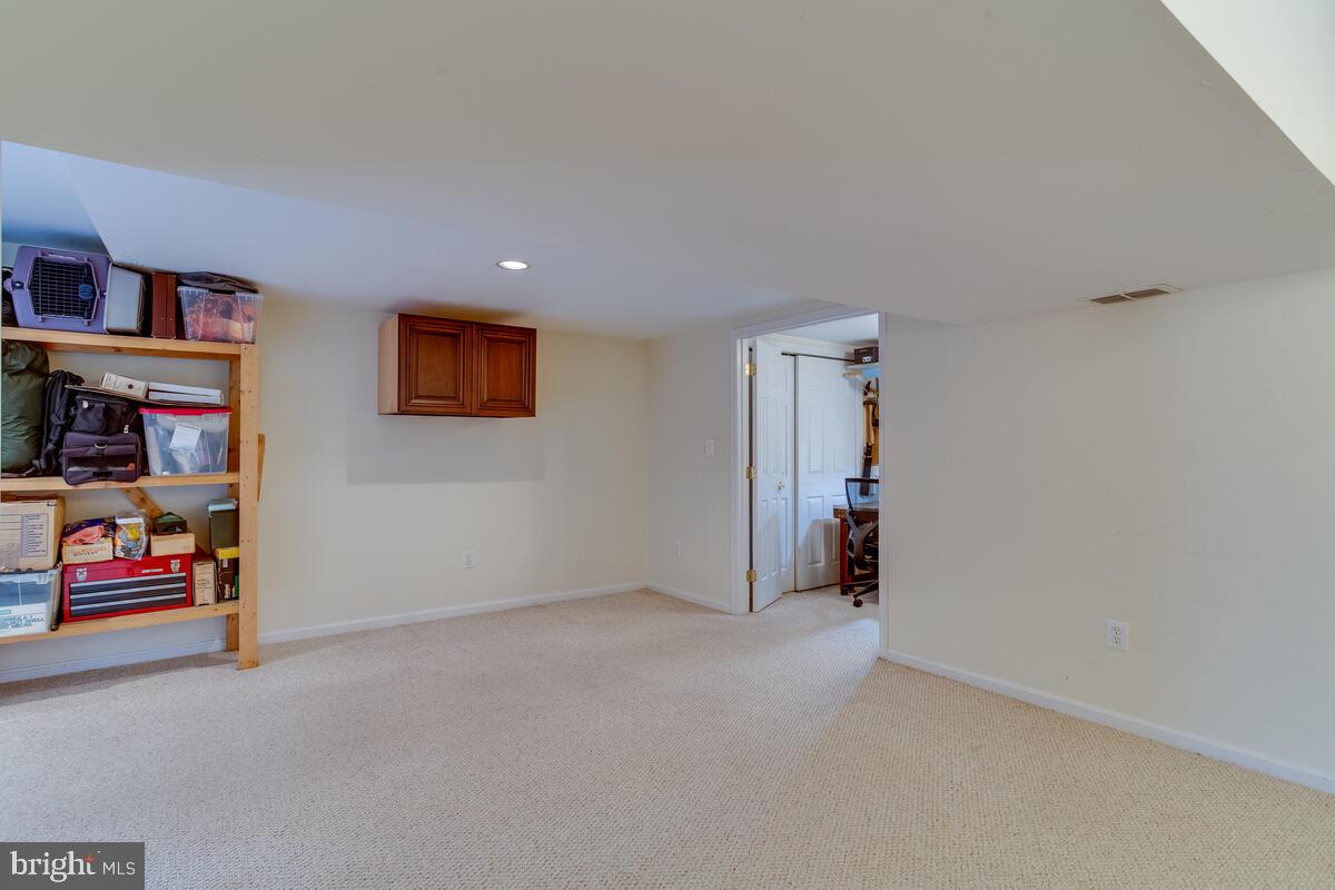 AMBER MEADOWS - Residential