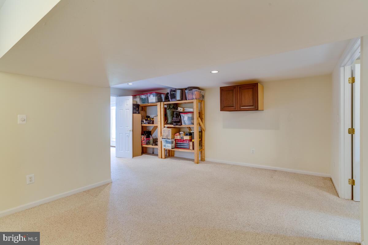 AMBER MEADOWS - Residential