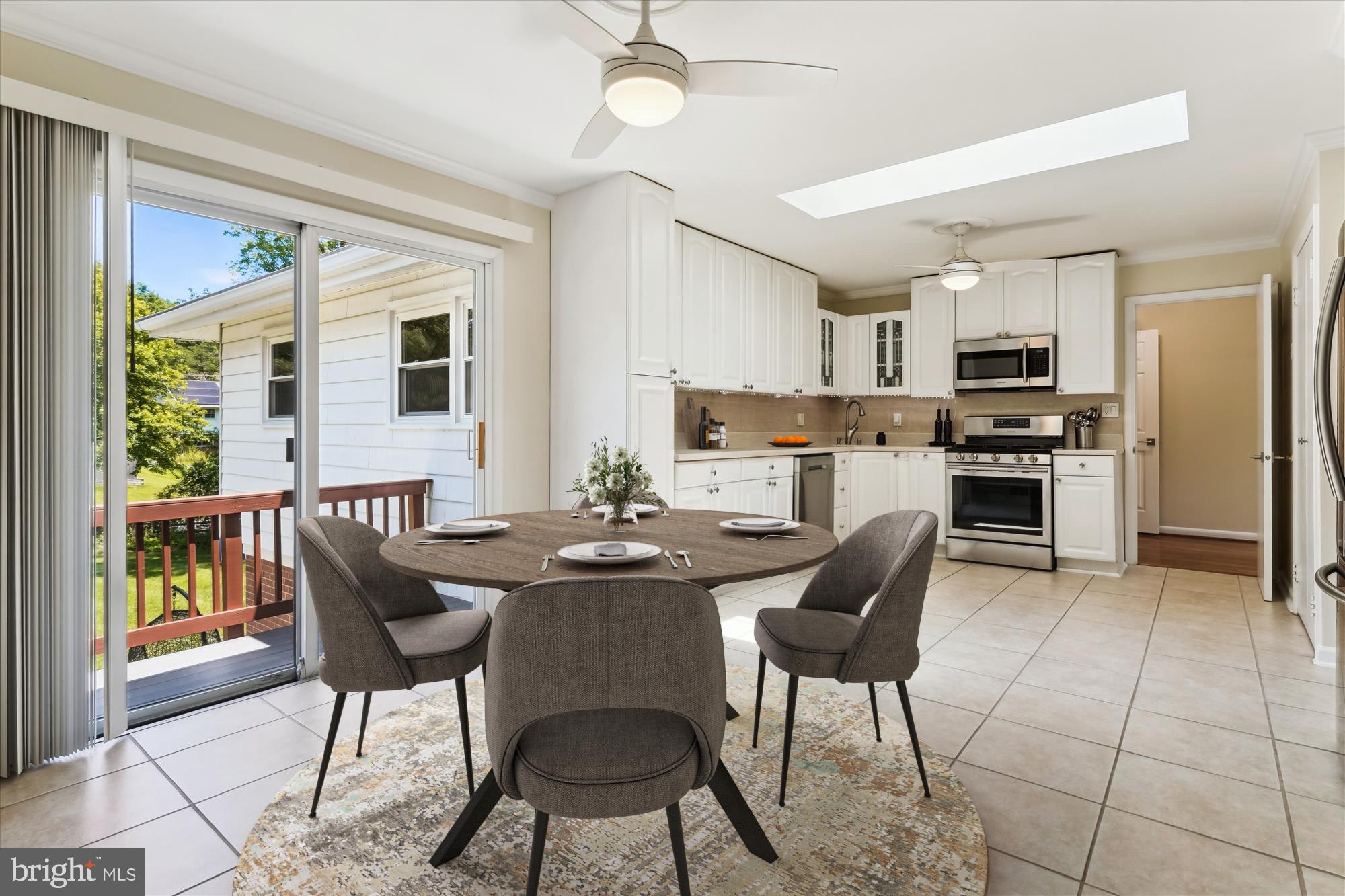 REGENCY ESTATES - Residential