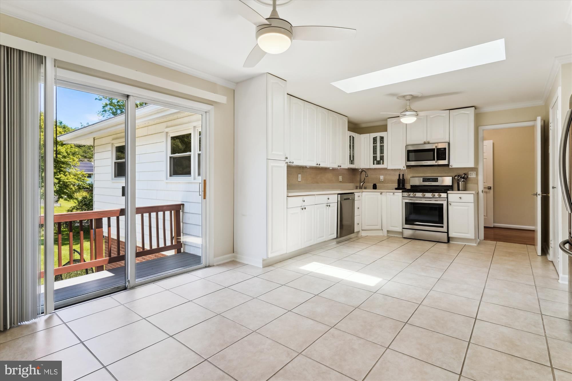 REGENCY ESTATES - Residential