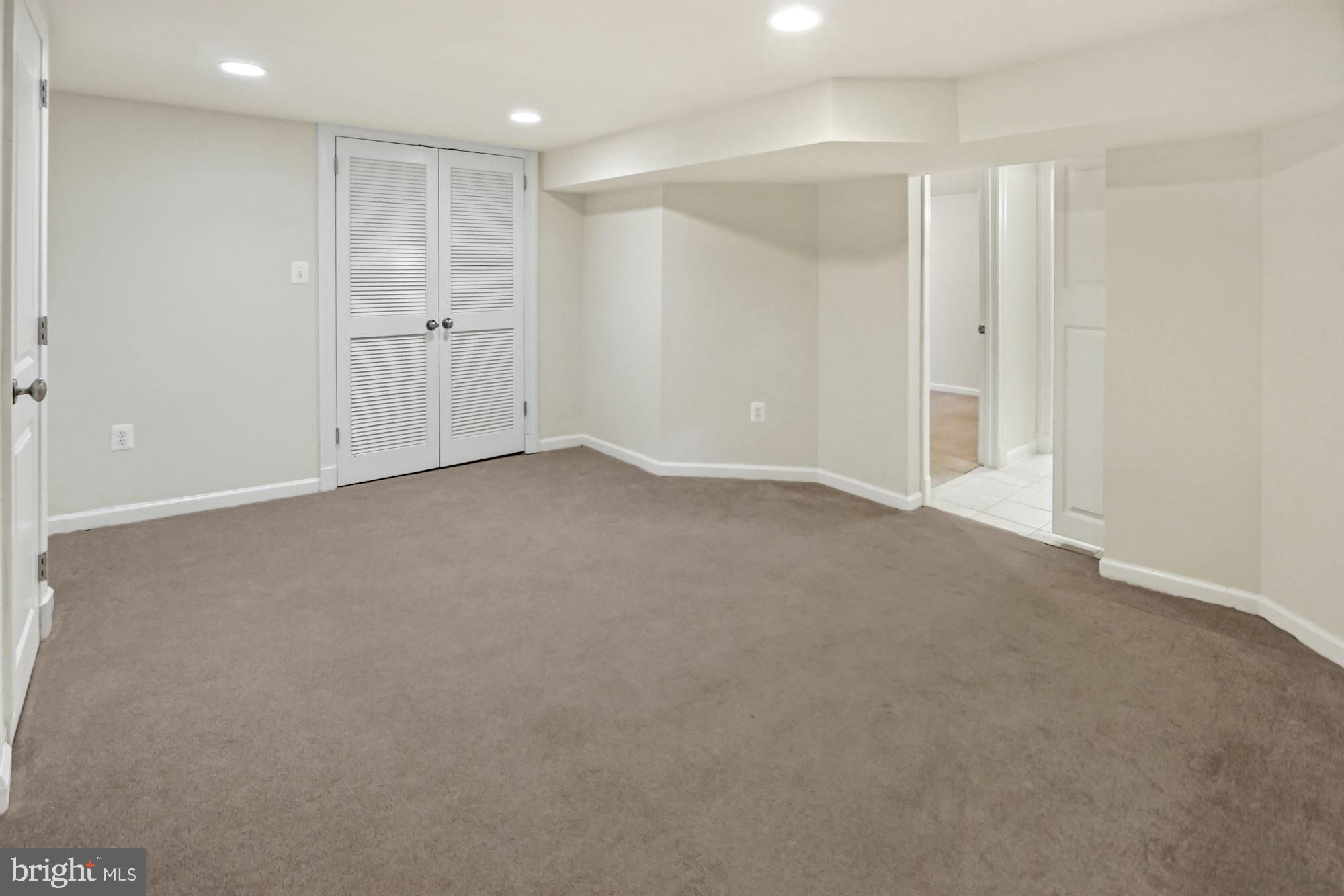 CHEVY CHASE - Residential Lease