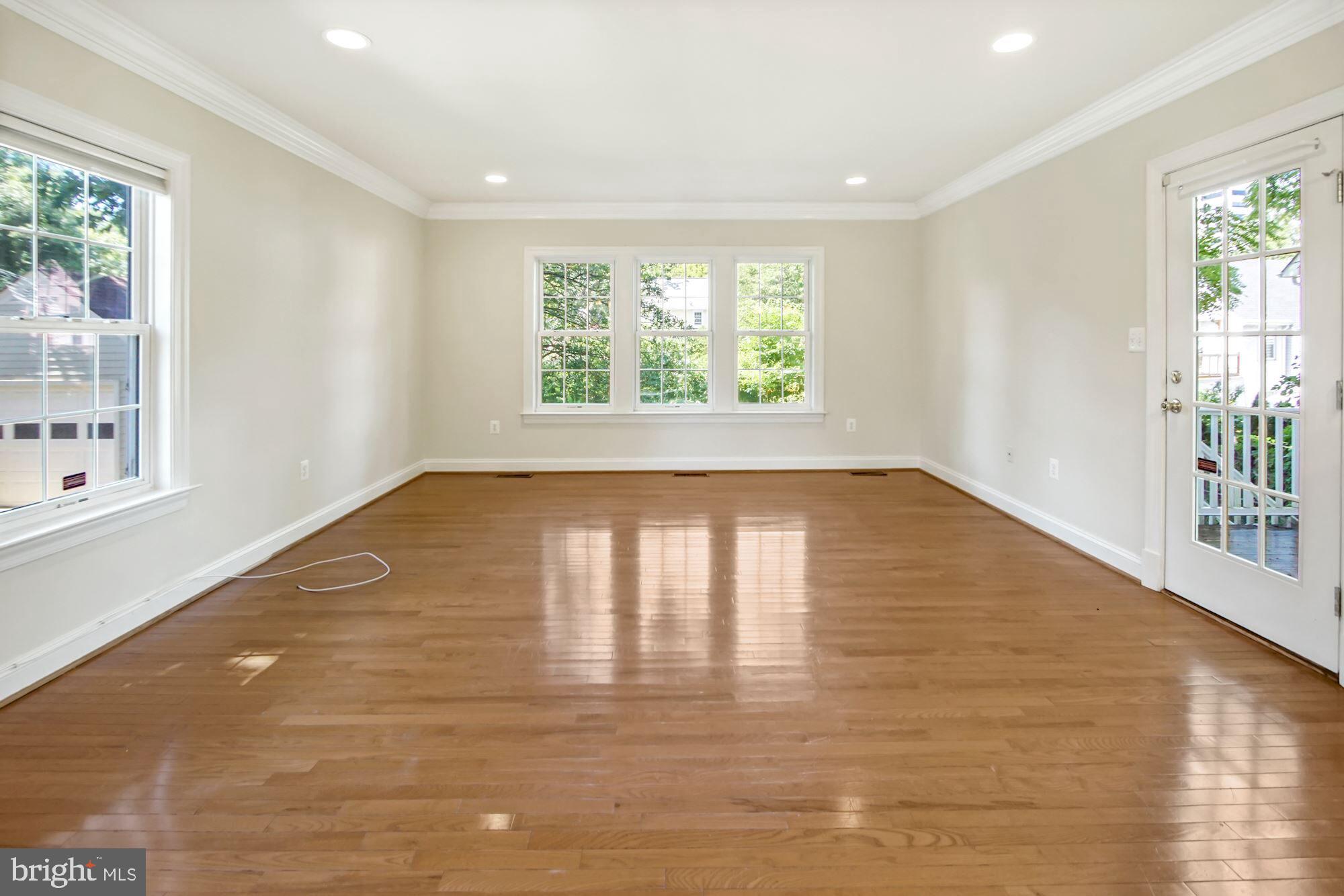 CHEVY CHASE - Residential Lease