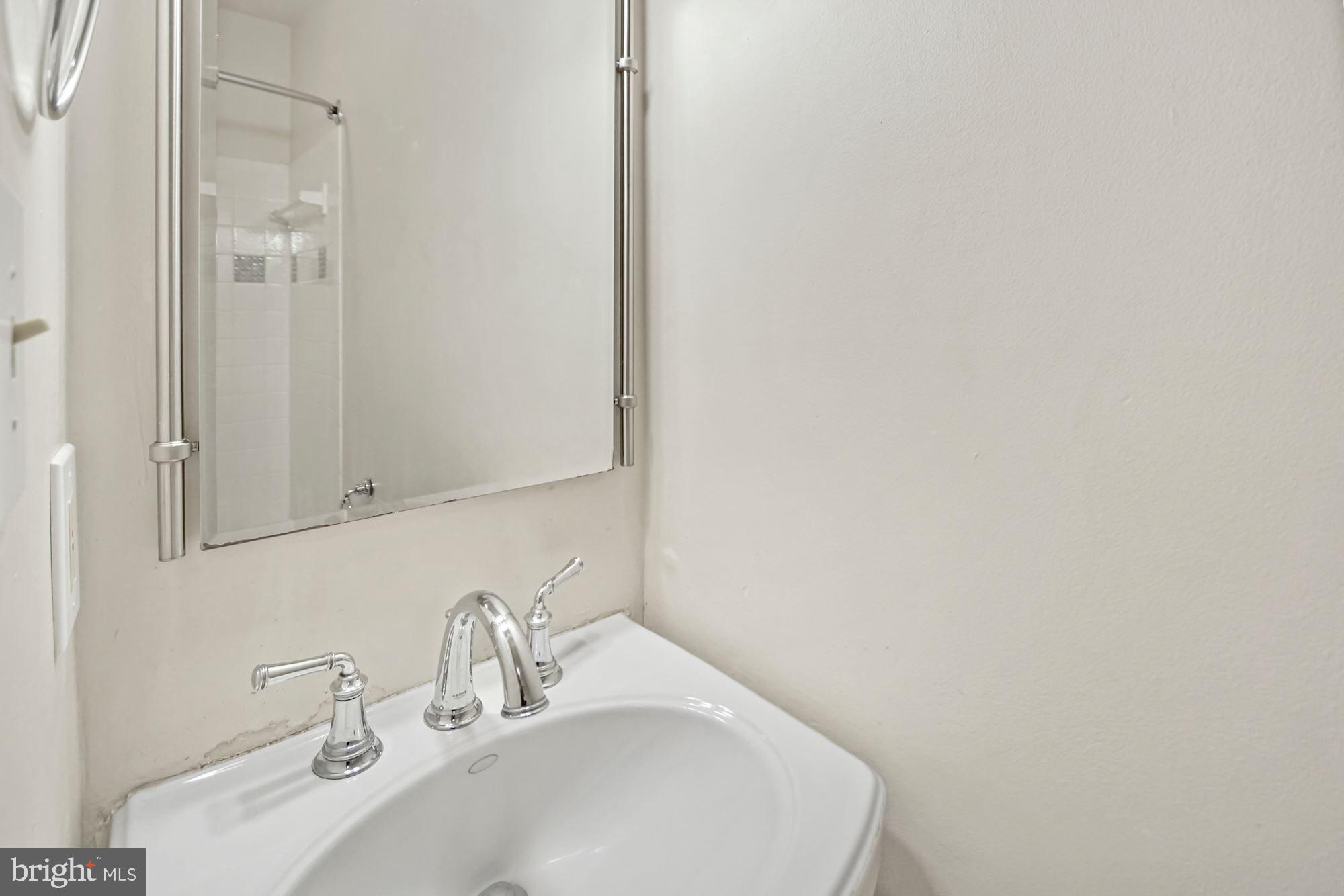 CHEVY CHASE - Residential Lease