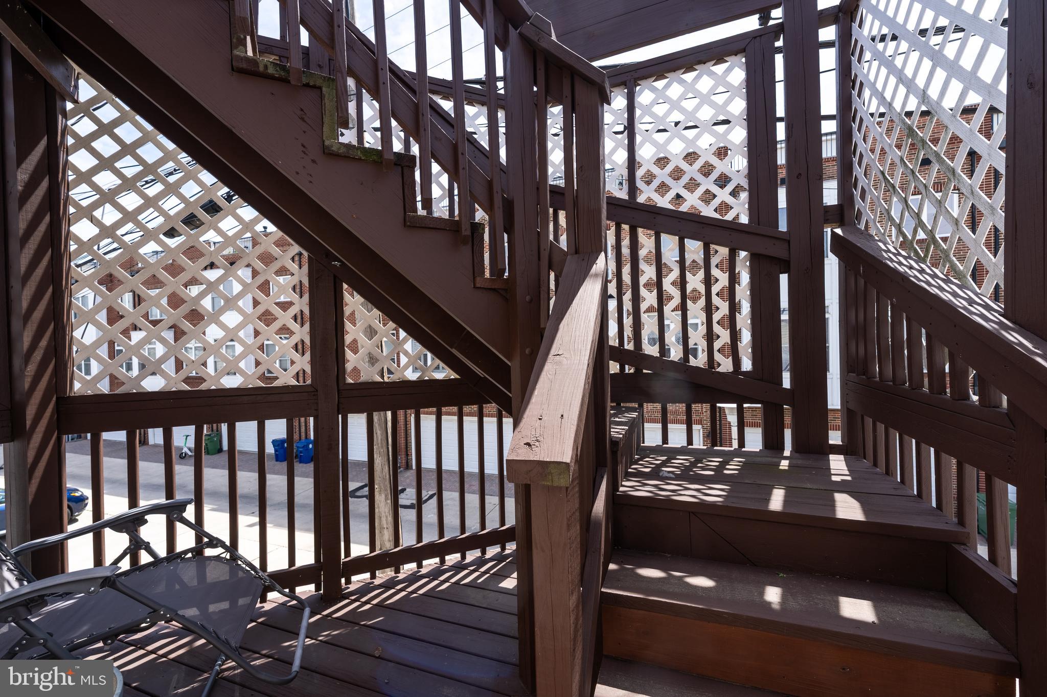 LOCUST POINT - Residential